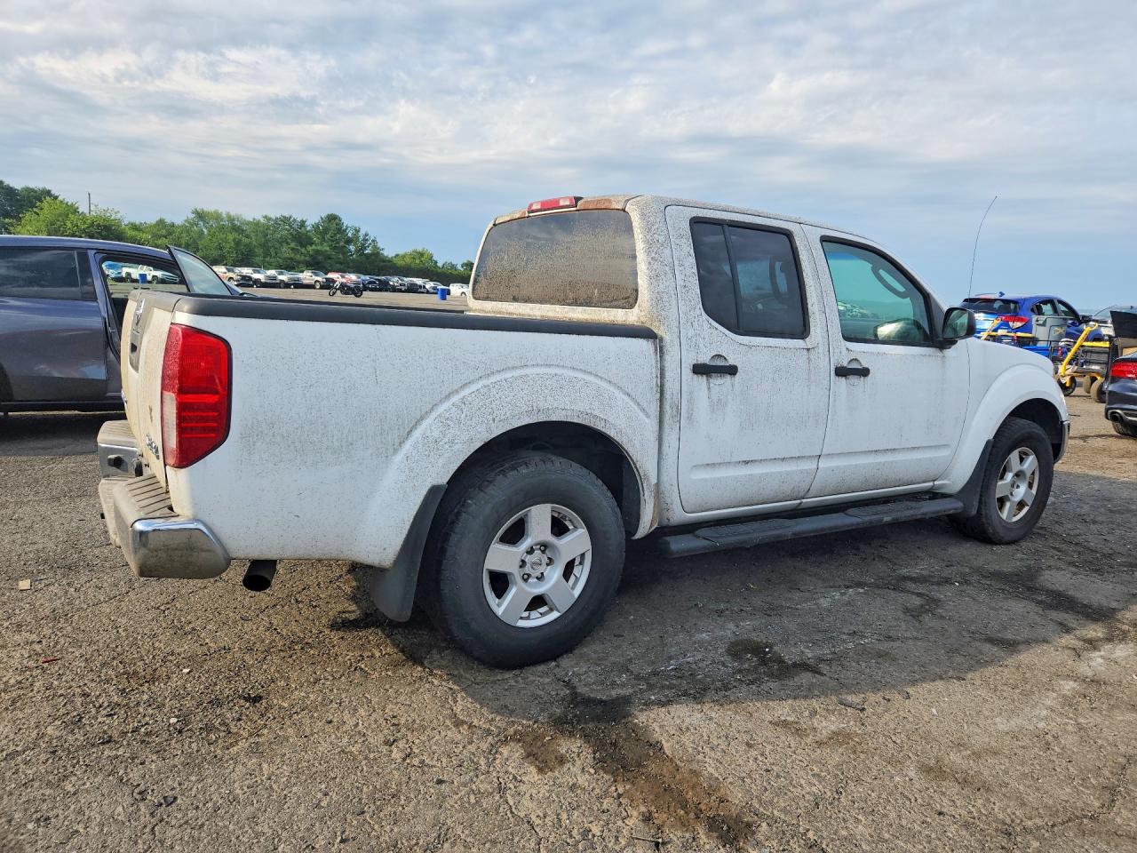2007 Nissan Frontier Se White vin: 1N6AD07W47C417680