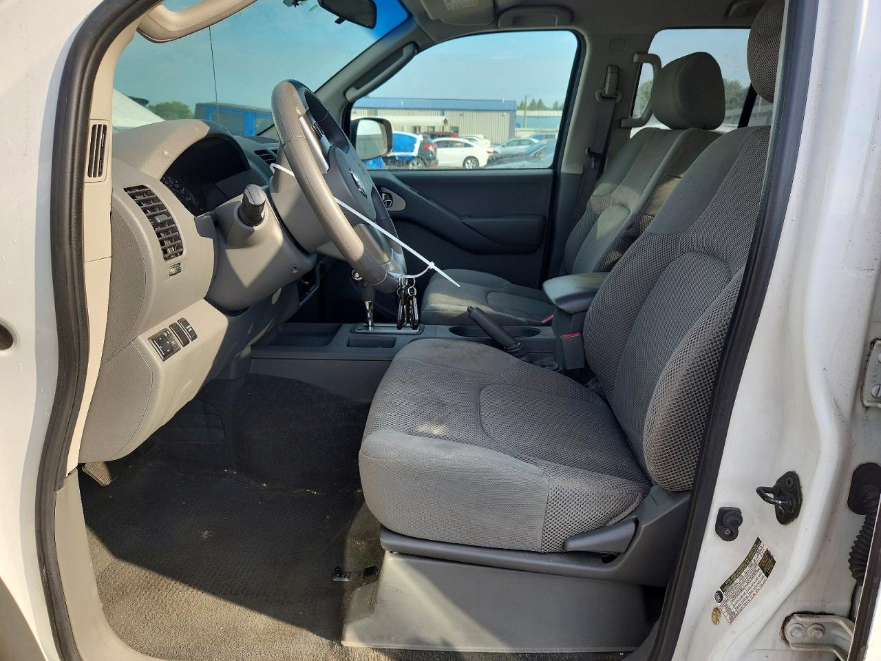 2007 Nissan Frontier Se White vin: 1N6AD07W47C417680
