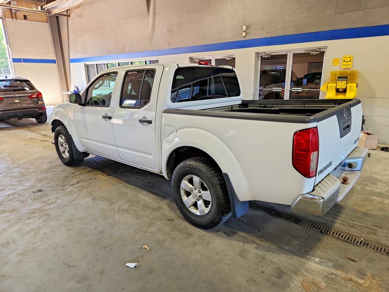 2009 Nissan Frontier Se V6 White vin: 1N6AD07W59C415116