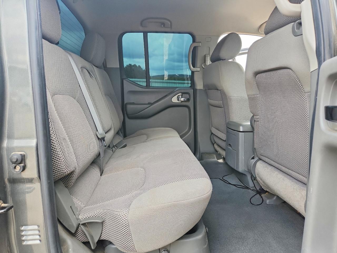 2006 Nissan Frontier Se Gray vin: 1N6AD07W66C462859