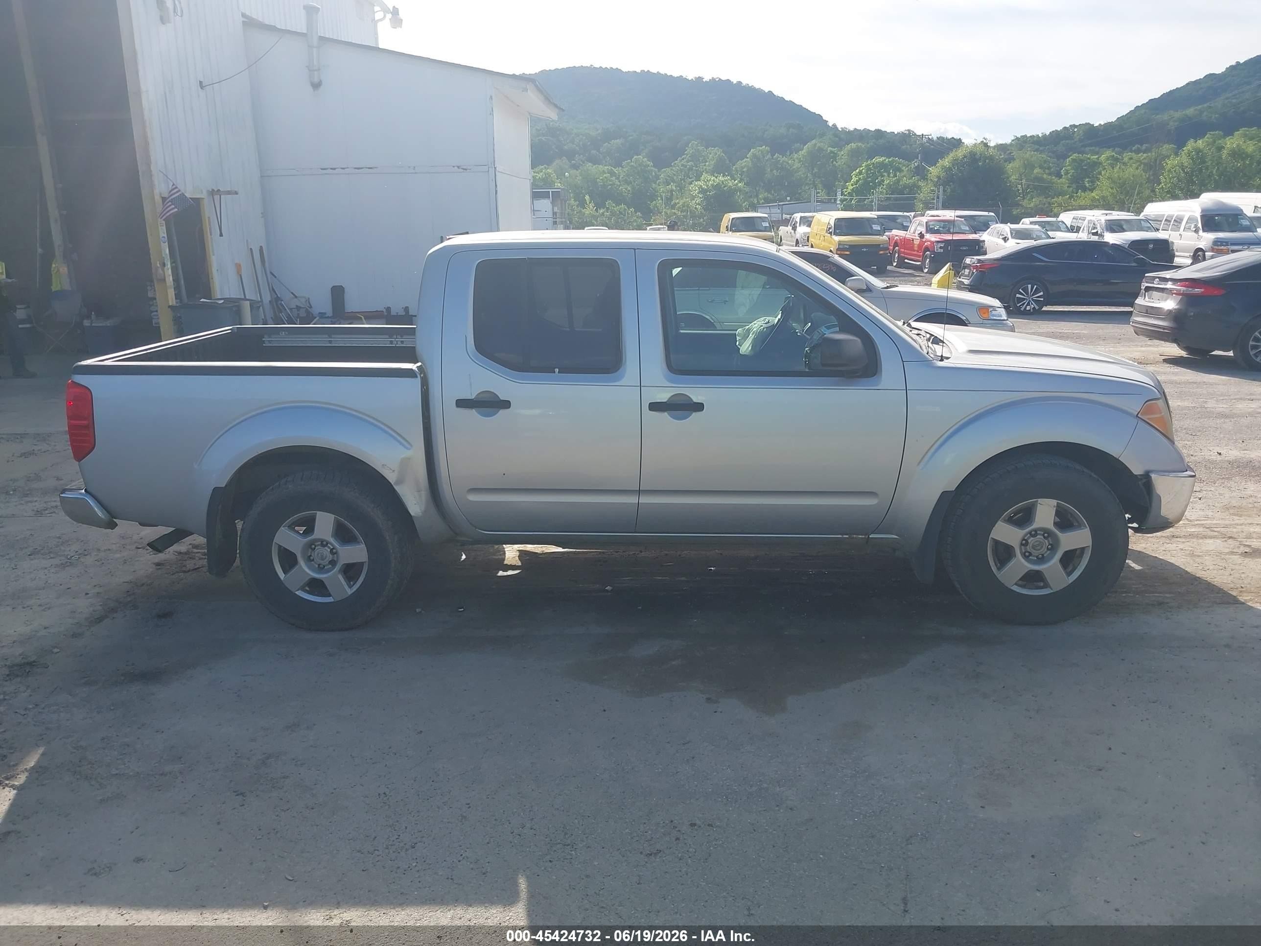 2008 Nissan Frontier Se Silver vin: 1N6AD07W68C437527