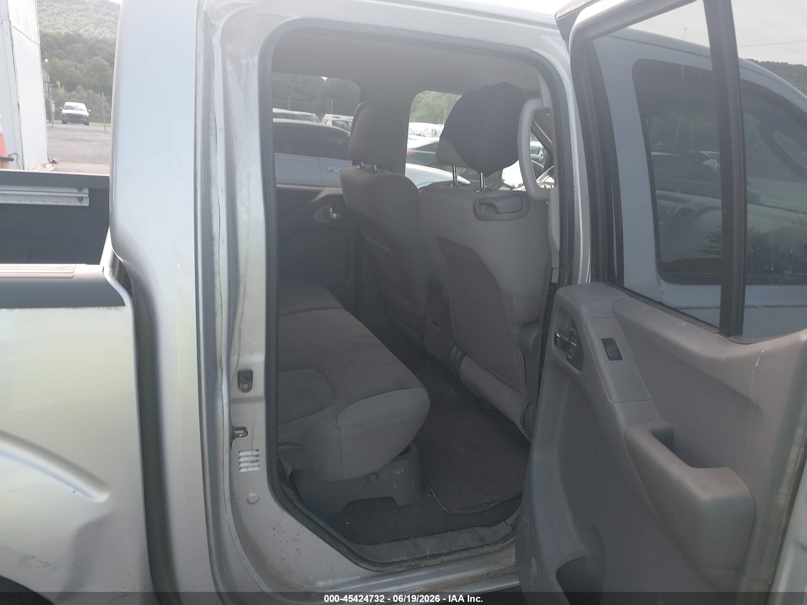 2008 Nissan Frontier Se Silver vin: 1N6AD07W68C437527