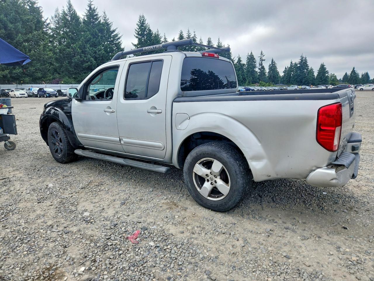 2005 Nissan Frontier Se Two Tone vin: 1N6AD07W75C451352