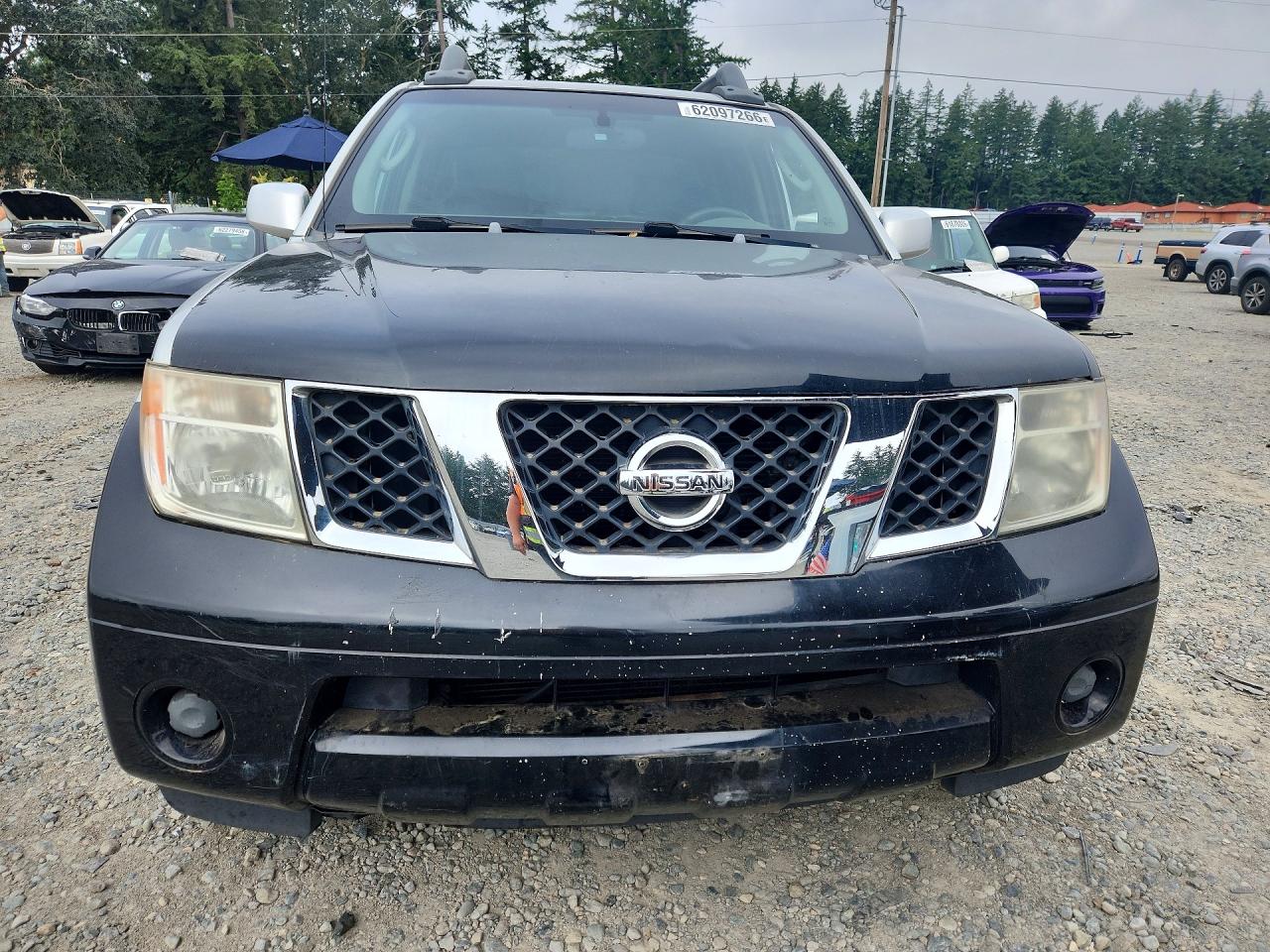 2005 Nissan Frontier Se Two Tone vin: 1N6AD07W75C451352