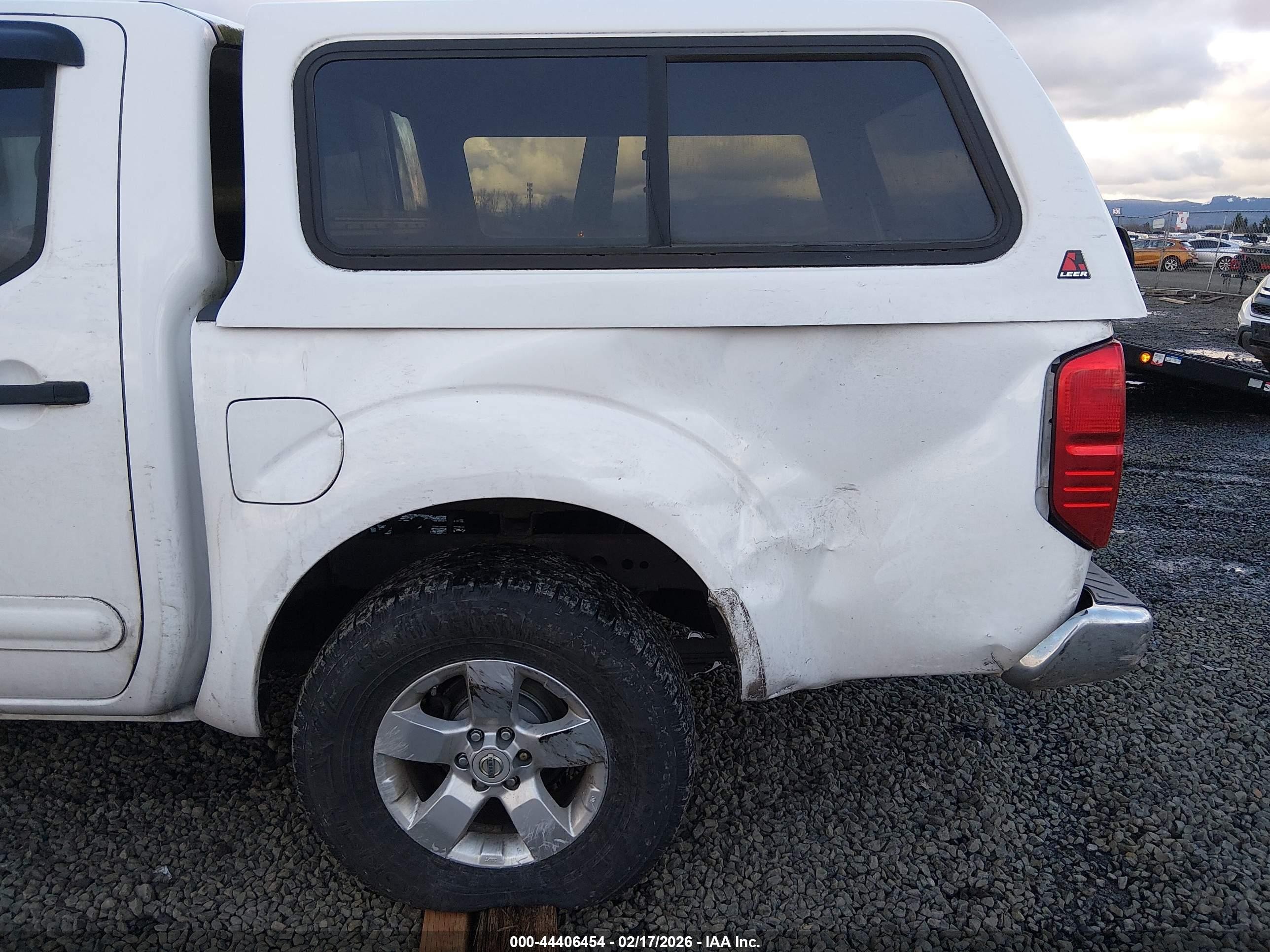 2009 Nissan Frontier Se Белый vin: 1N6AD07W79C426893