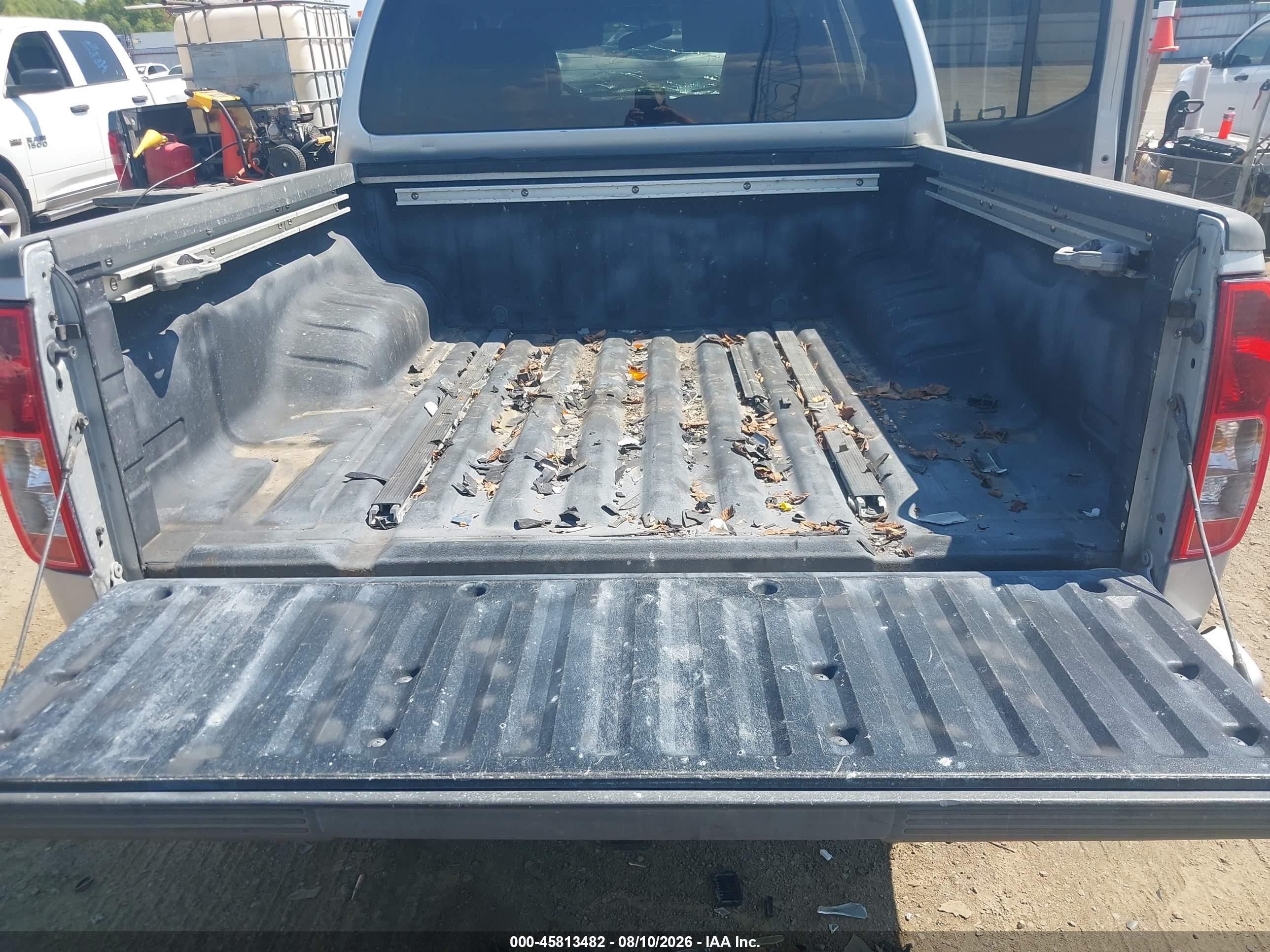 2009 Nissan Frontier Pro-4x Silver vin: 1N6AD07W89C405843