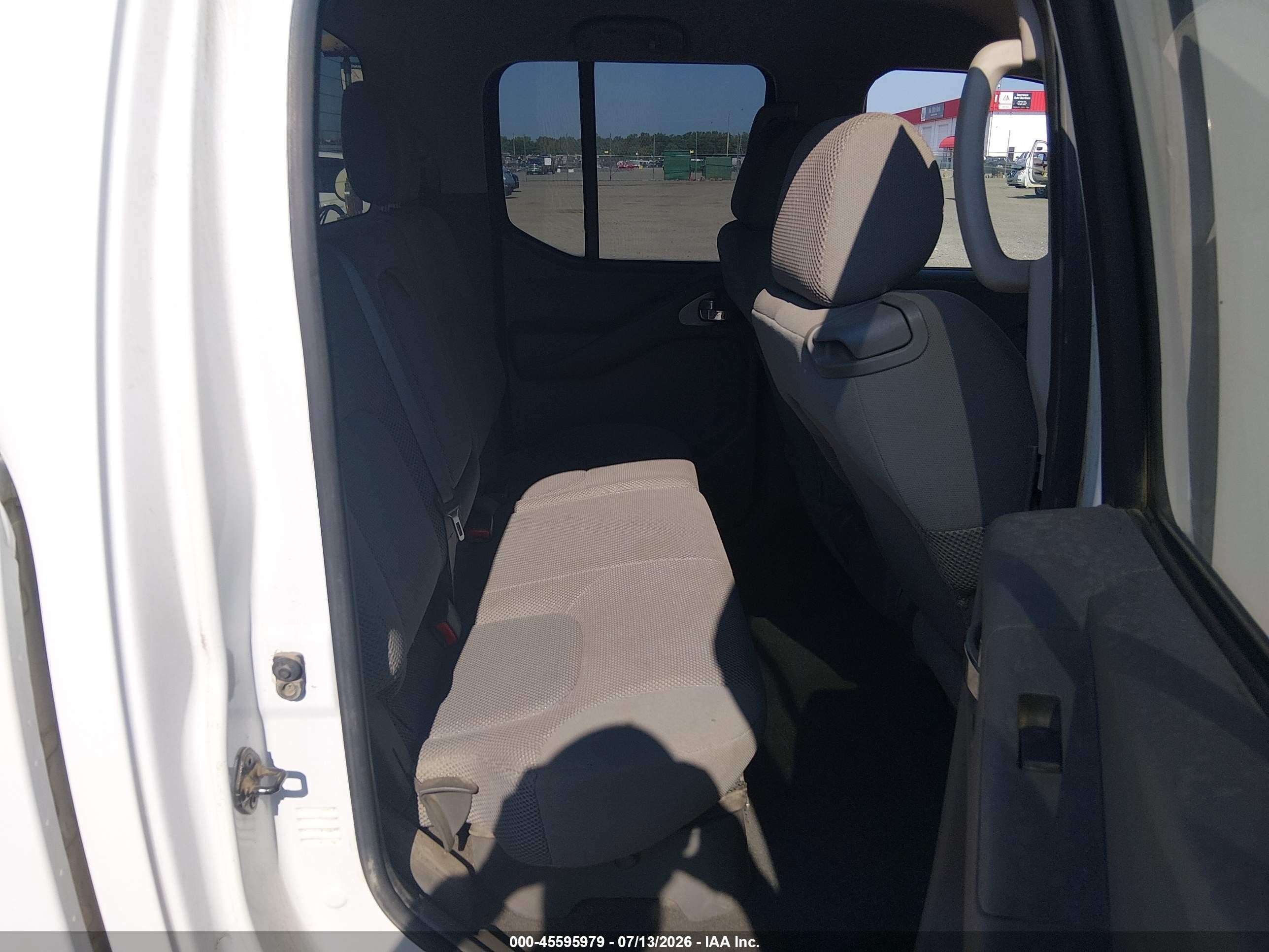 2007 Nissan Frontier Se White vin: 1N6AD07WX7C450361
