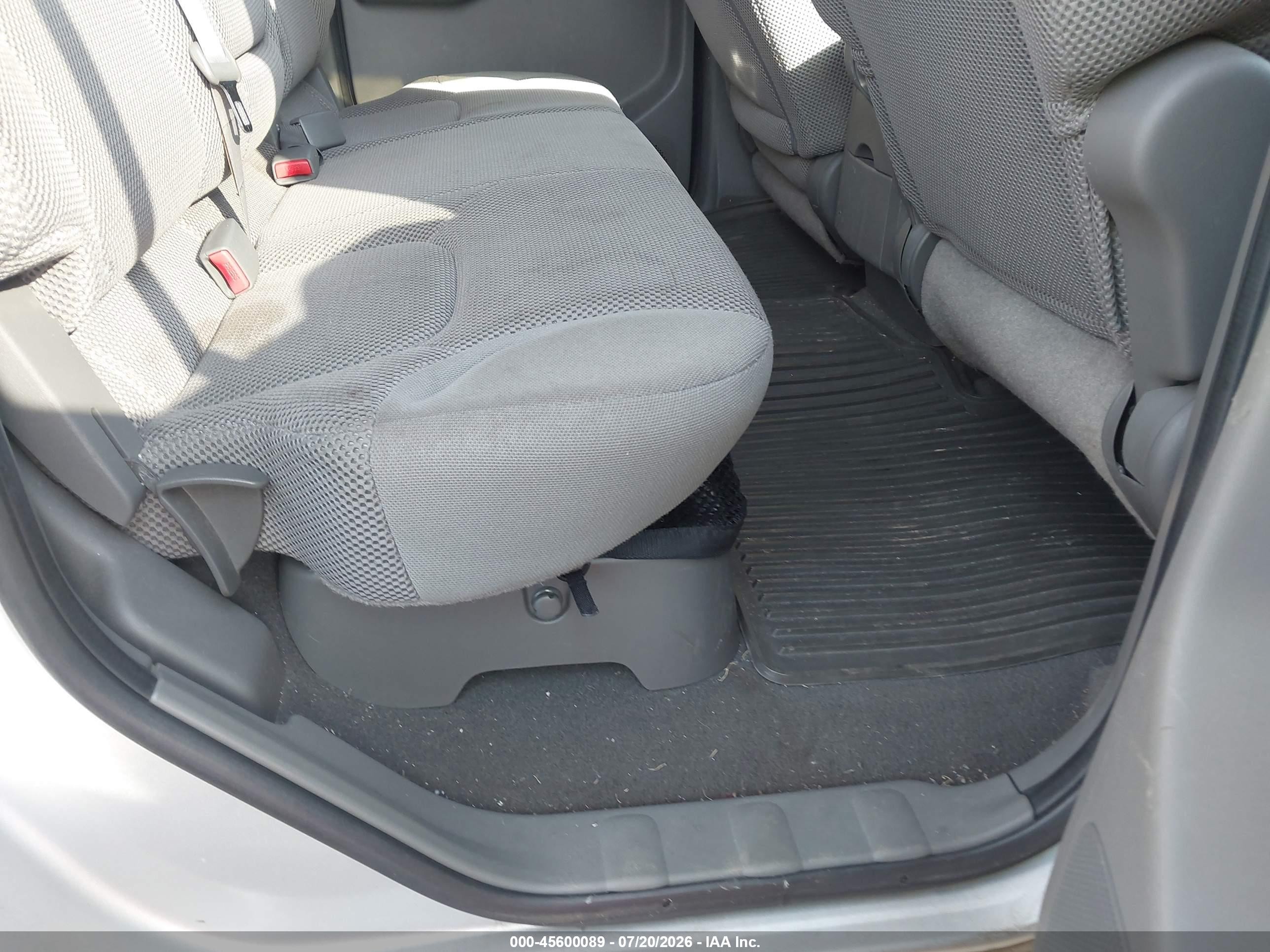 2007 Nissan Frontier Se Silver vin: 1N6AD07WX7C452319