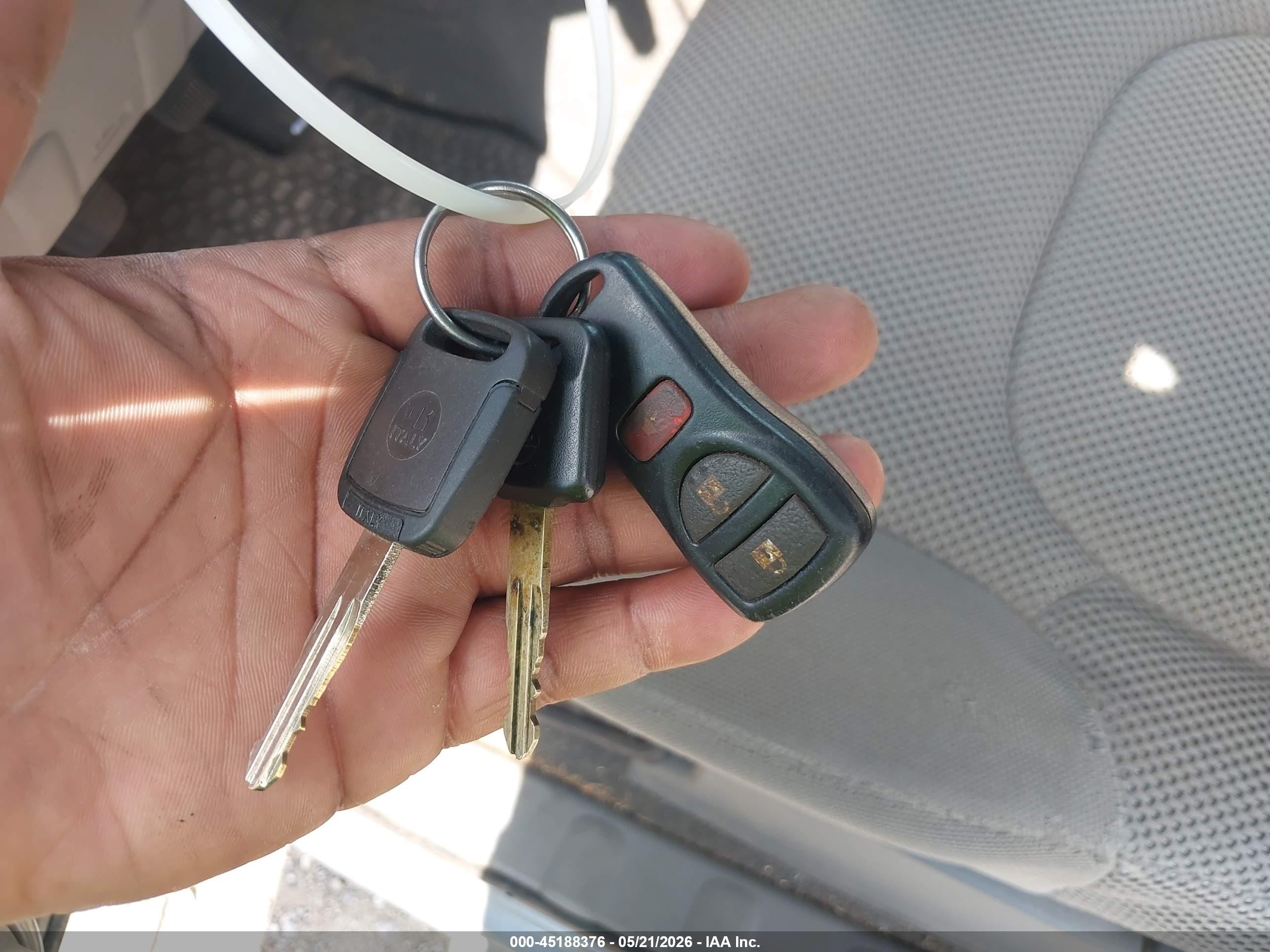 2007 Nissan Frontier Se Серебряный vin: 1N6AD09U17C453788