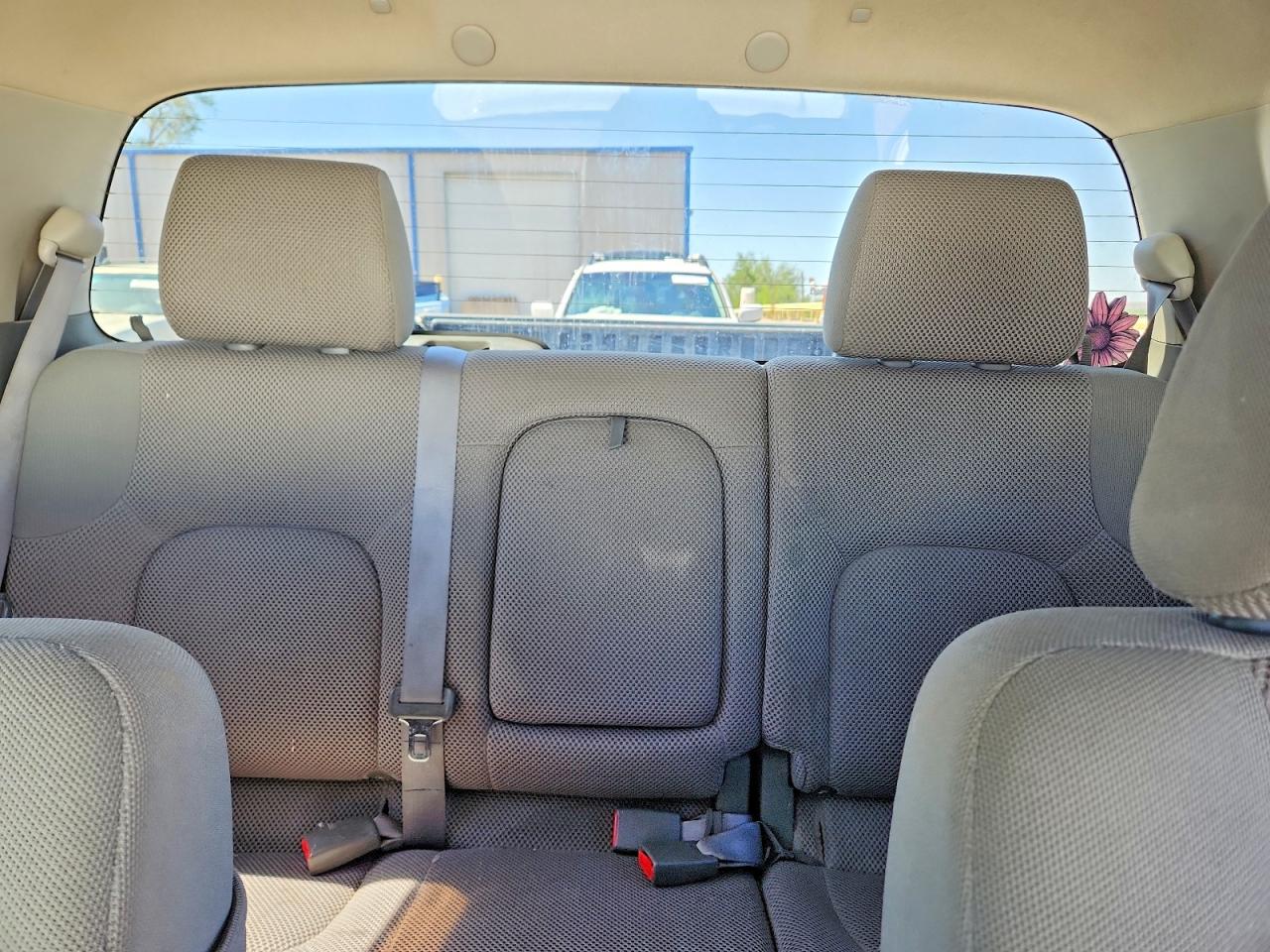 2007 Nissan Frontier Se White vin: 1N6AD09U27C412781