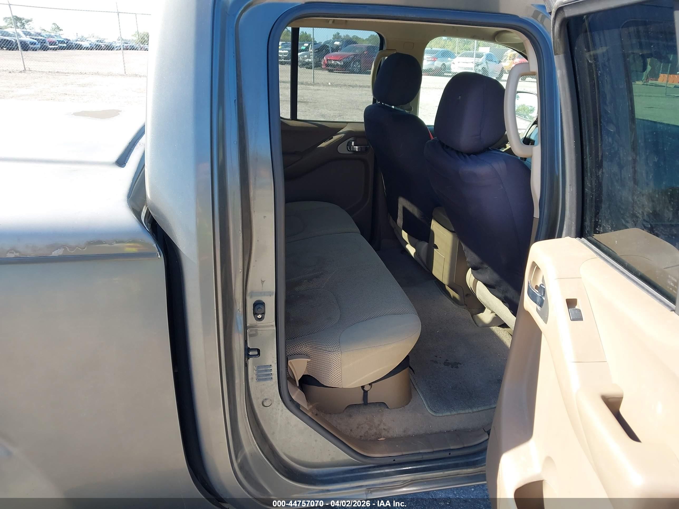 2007 Nissan Frontier Se Gray vin: 1N6AD09U37C409159