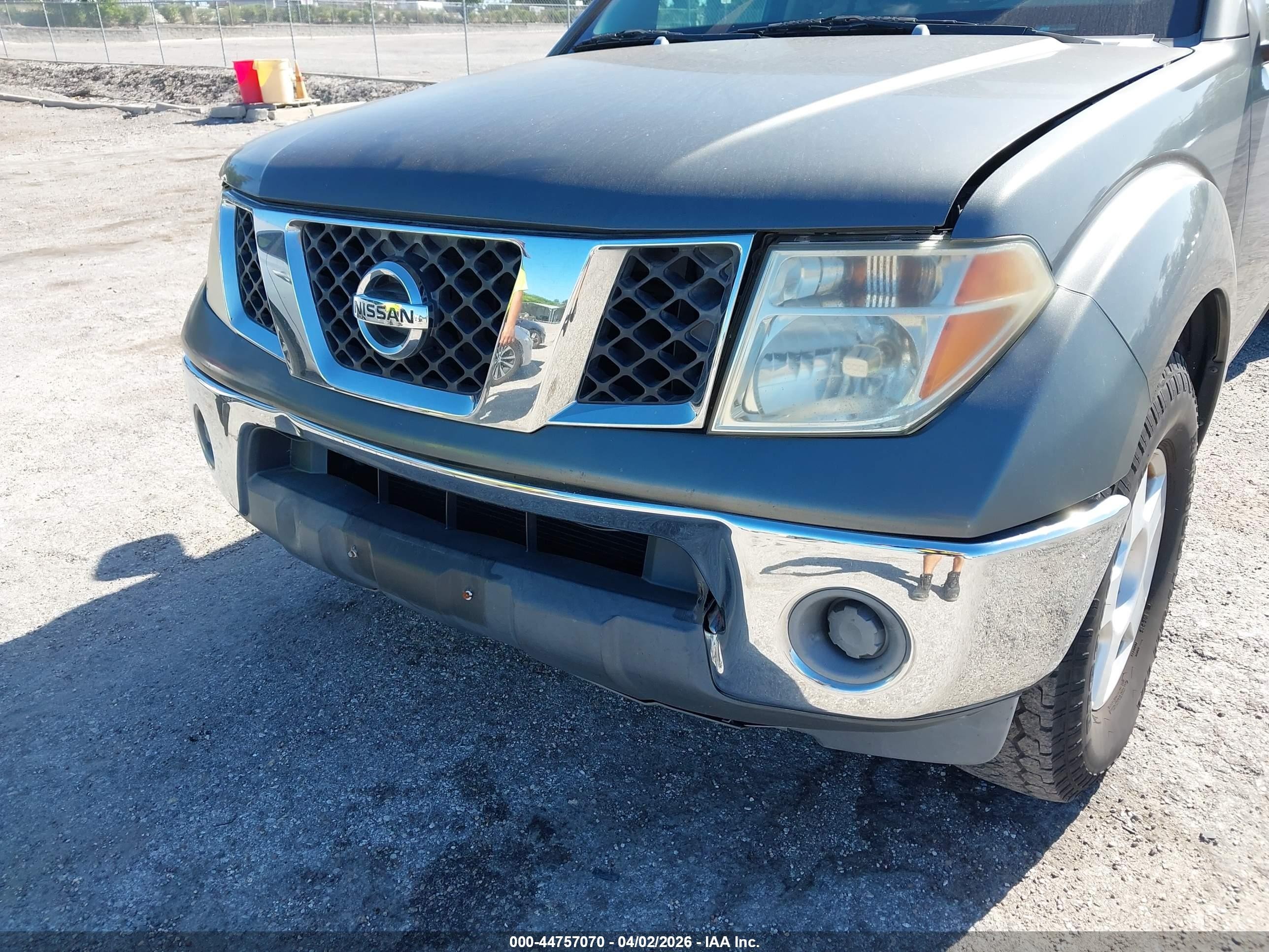 2007 Nissan Frontier Se Gray vin: 1N6AD09U37C409159