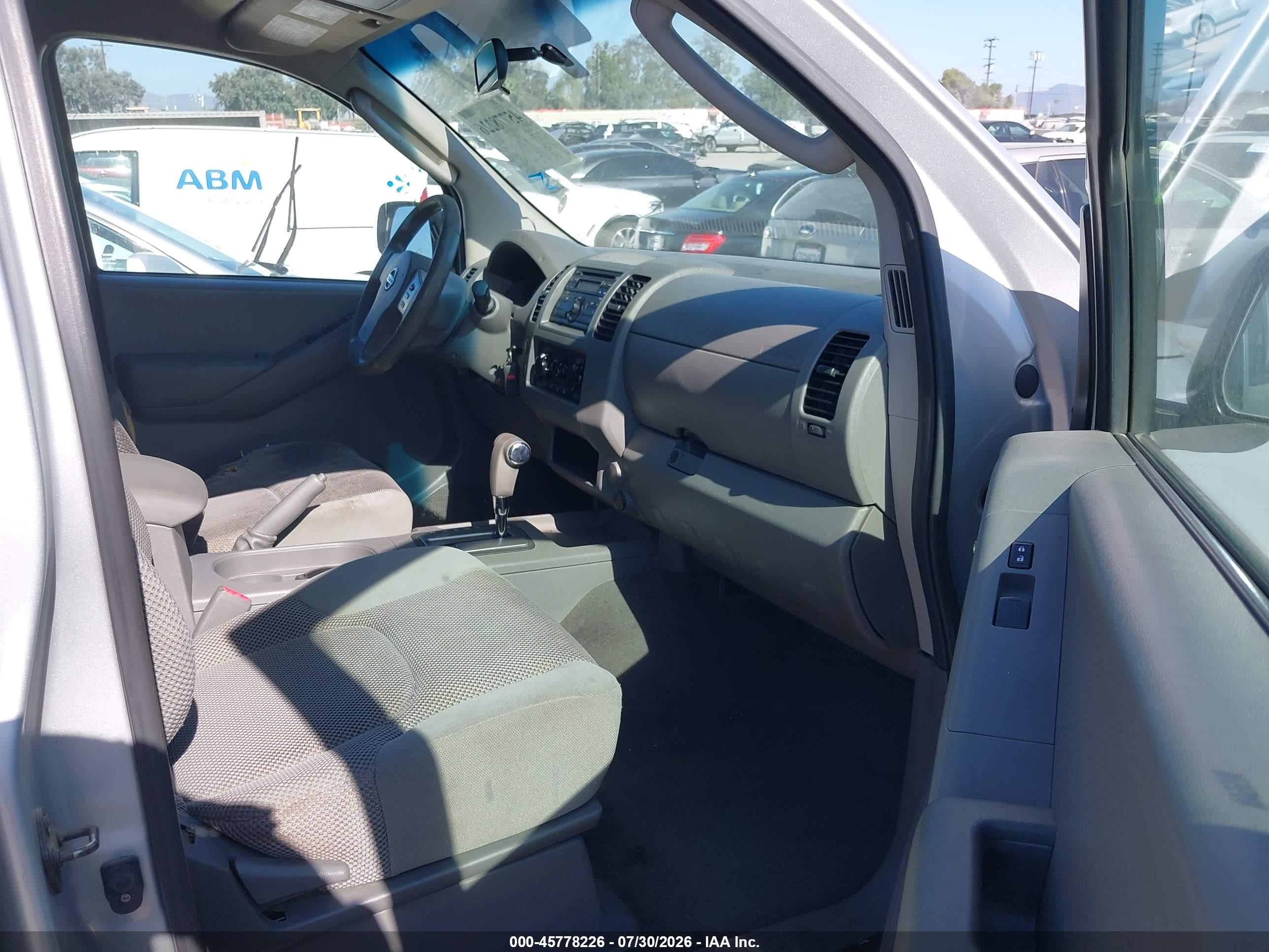 2008 Nissan Frontier Se Серебряный vin: 1N6AD09U38C443684