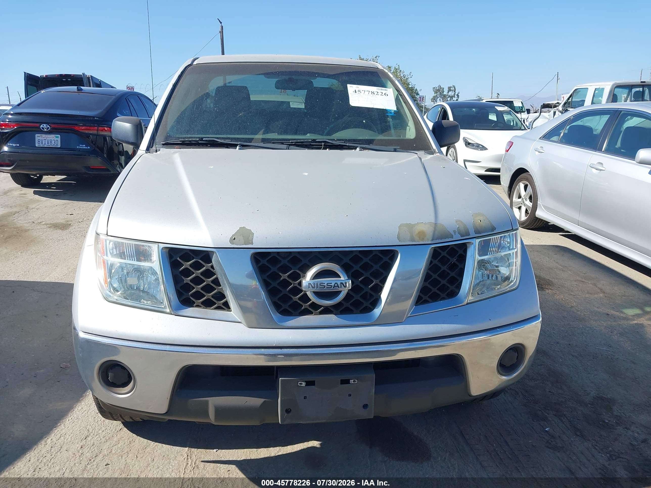 2008 Nissan Frontier Se Серебряный vin: 1N6AD09U38C443684