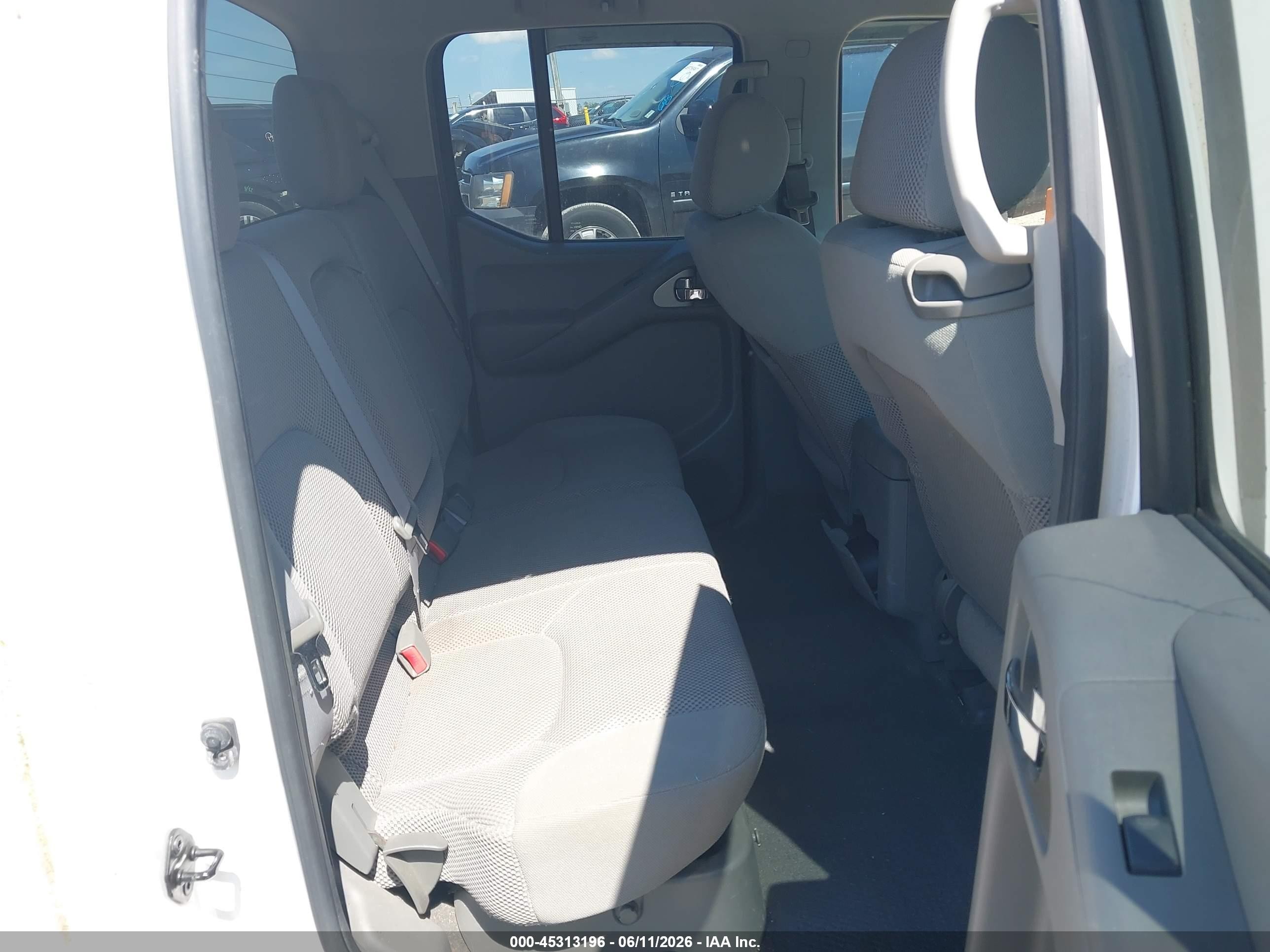 2007 Nissan Frontier Se White vin: 1N6AD09U67C458761