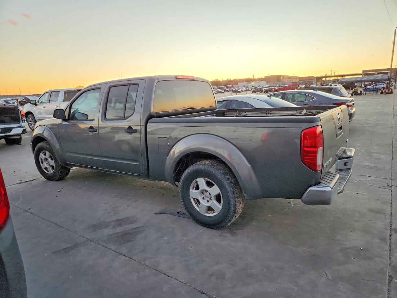 2007 Nissan Frontier Se Gray vin: 1N6AD09U77C416132