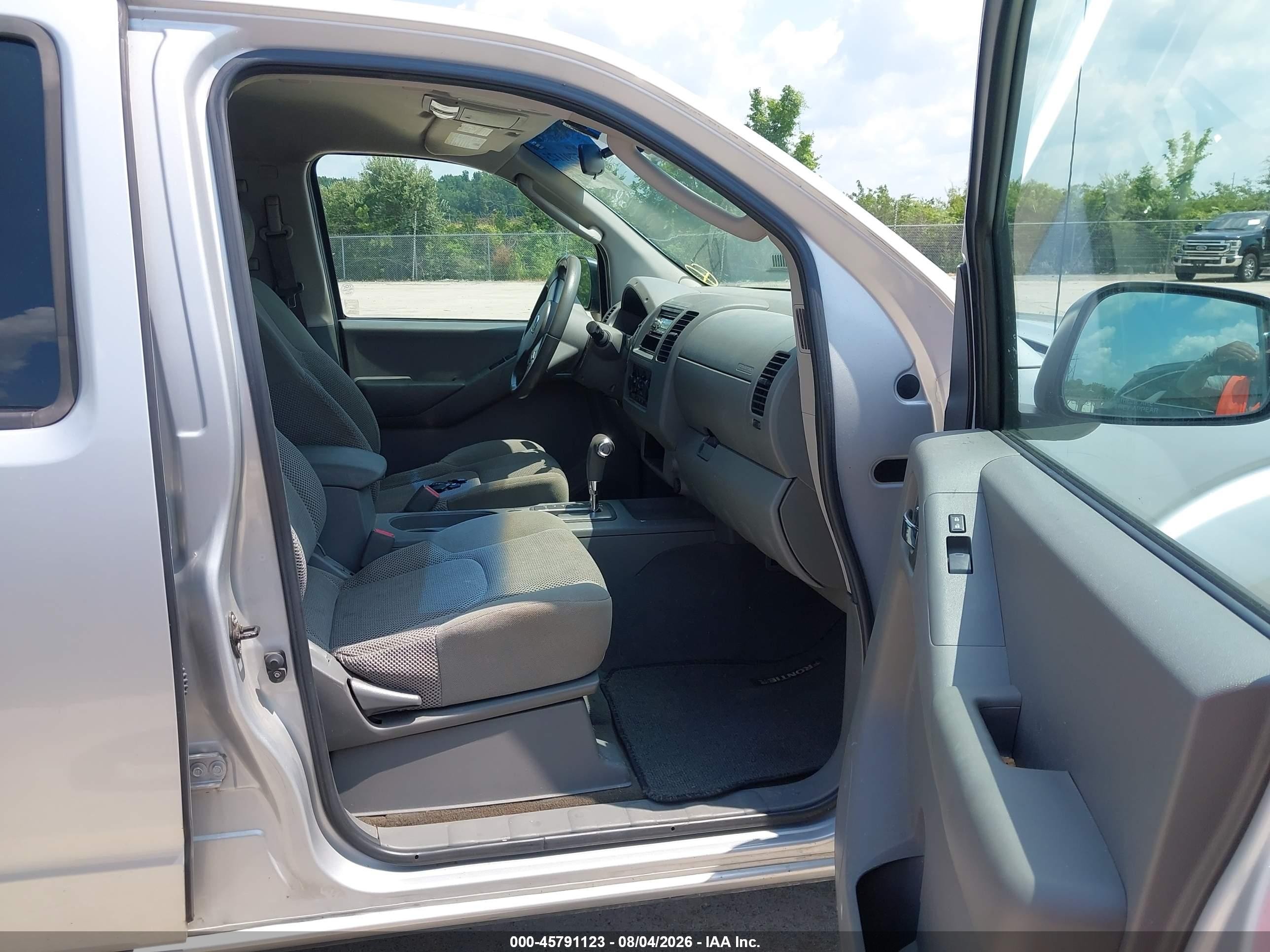 2008 Nissan Frontier Se Silver vin: 1N6AD09U88C404198