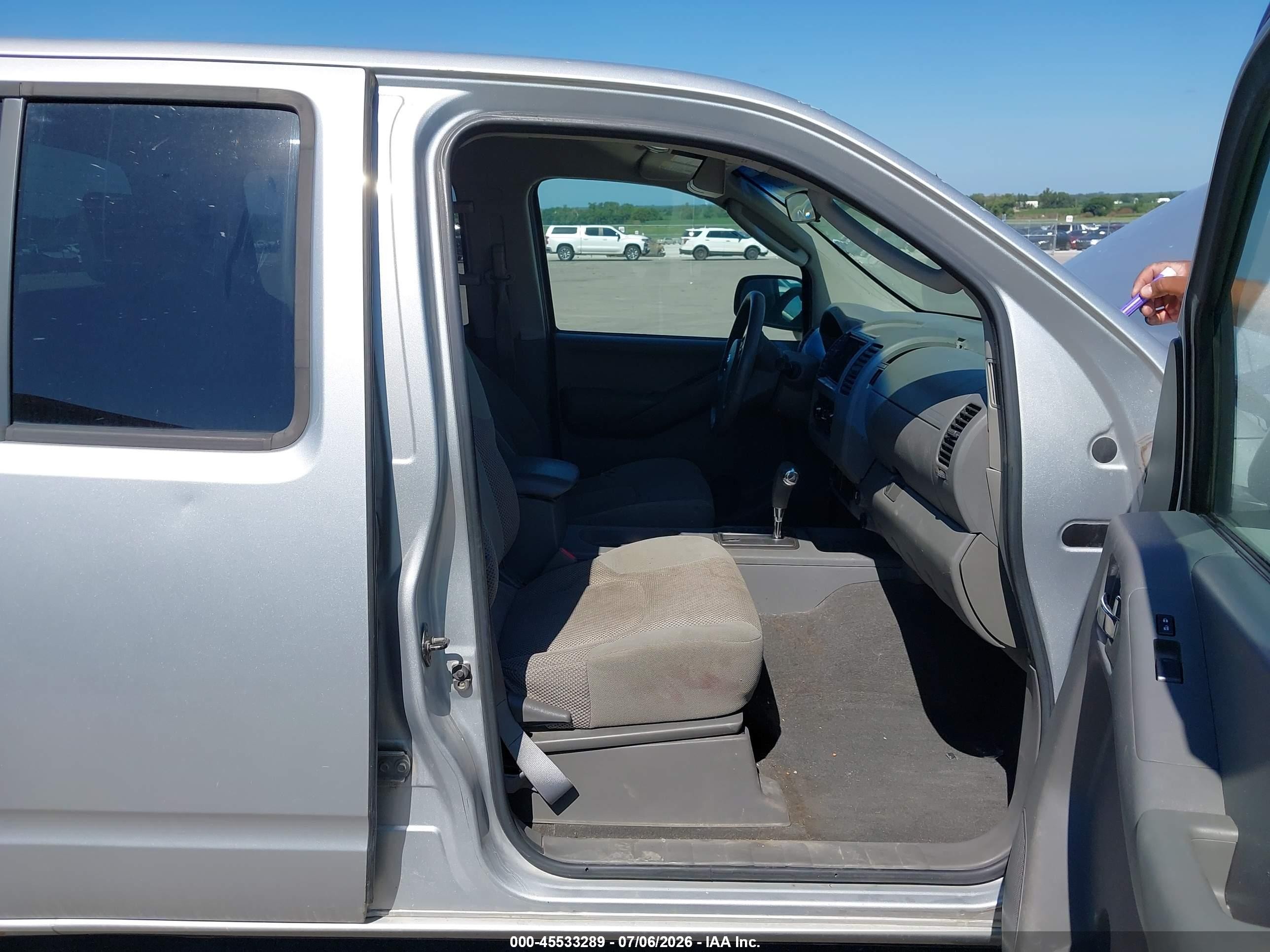 2007 Nissan Frontier Se Silver vin: 1N6AD09W07C412277