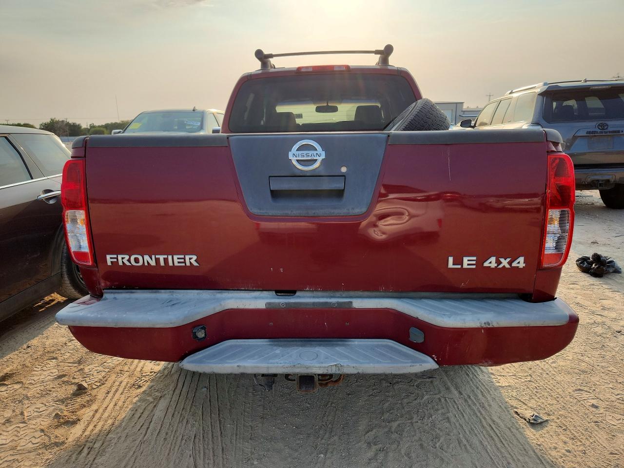2007 Nissan Frontier Se Темно-бордовый vin: 1N6AD09W67C455327
