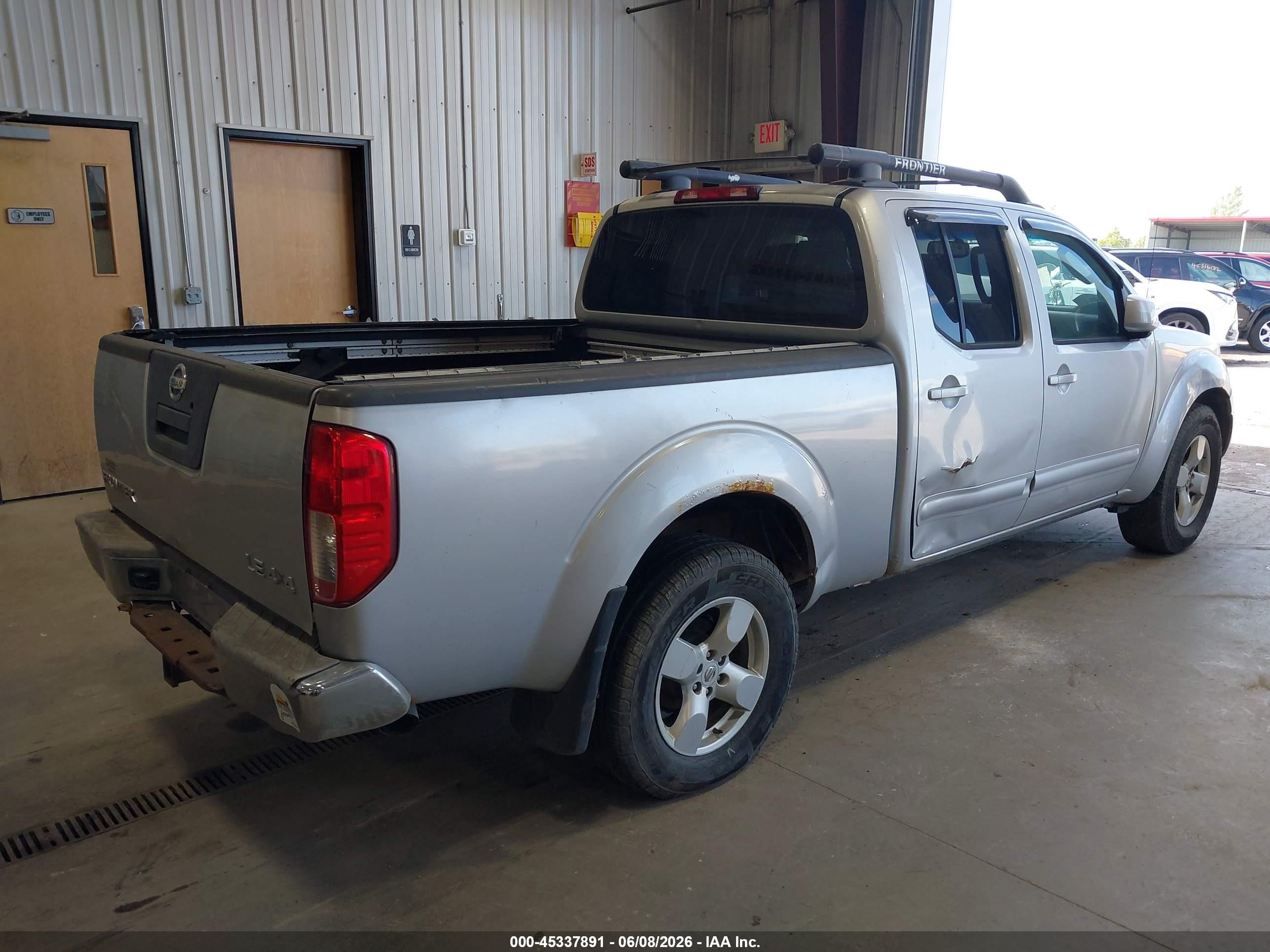 2007 Nissan Frontier Le Серебряный vin: 1N6AD09W77C405892