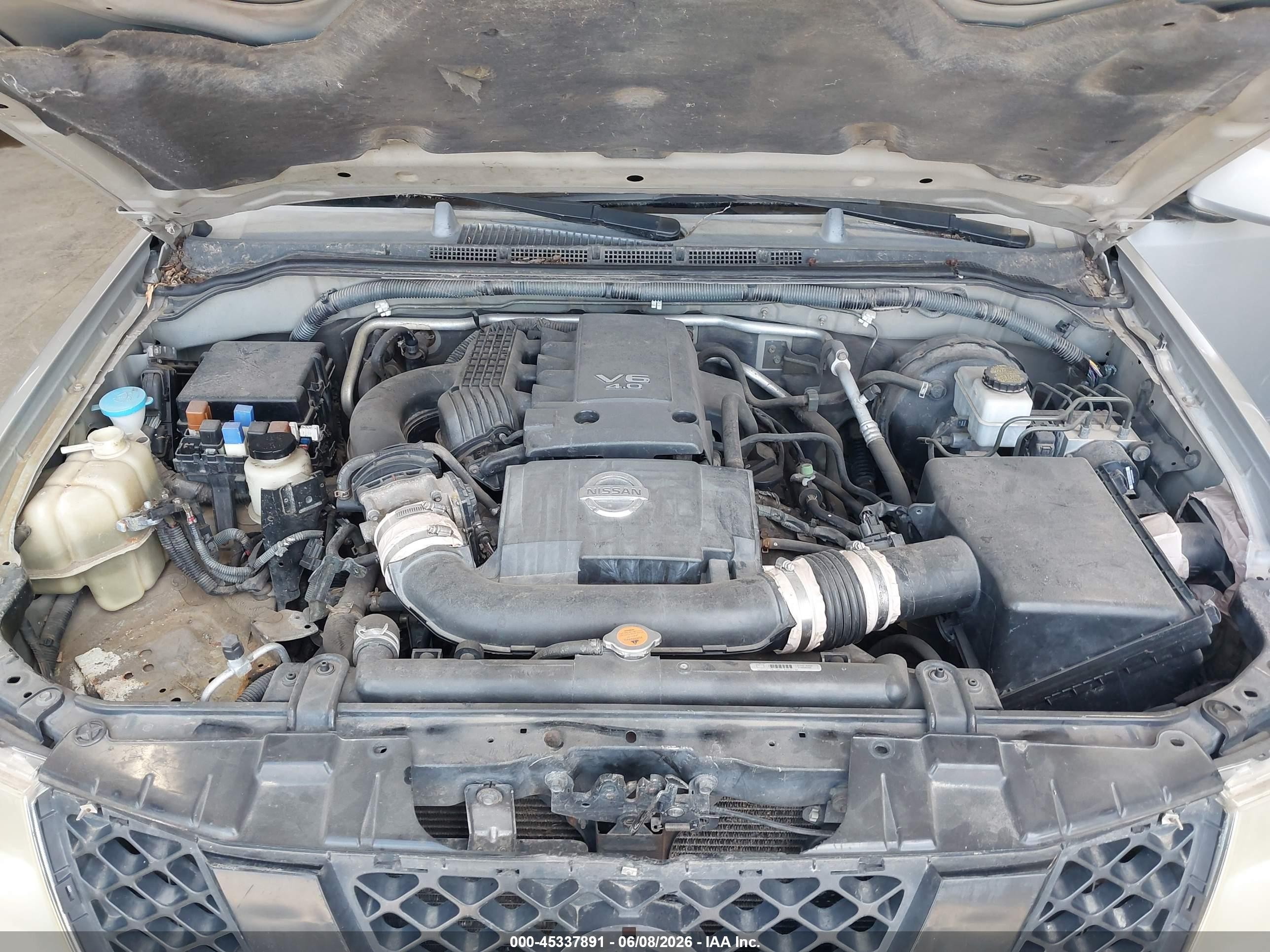 2007 Nissan Frontier Le Серебряный vin: 1N6AD09W77C405892