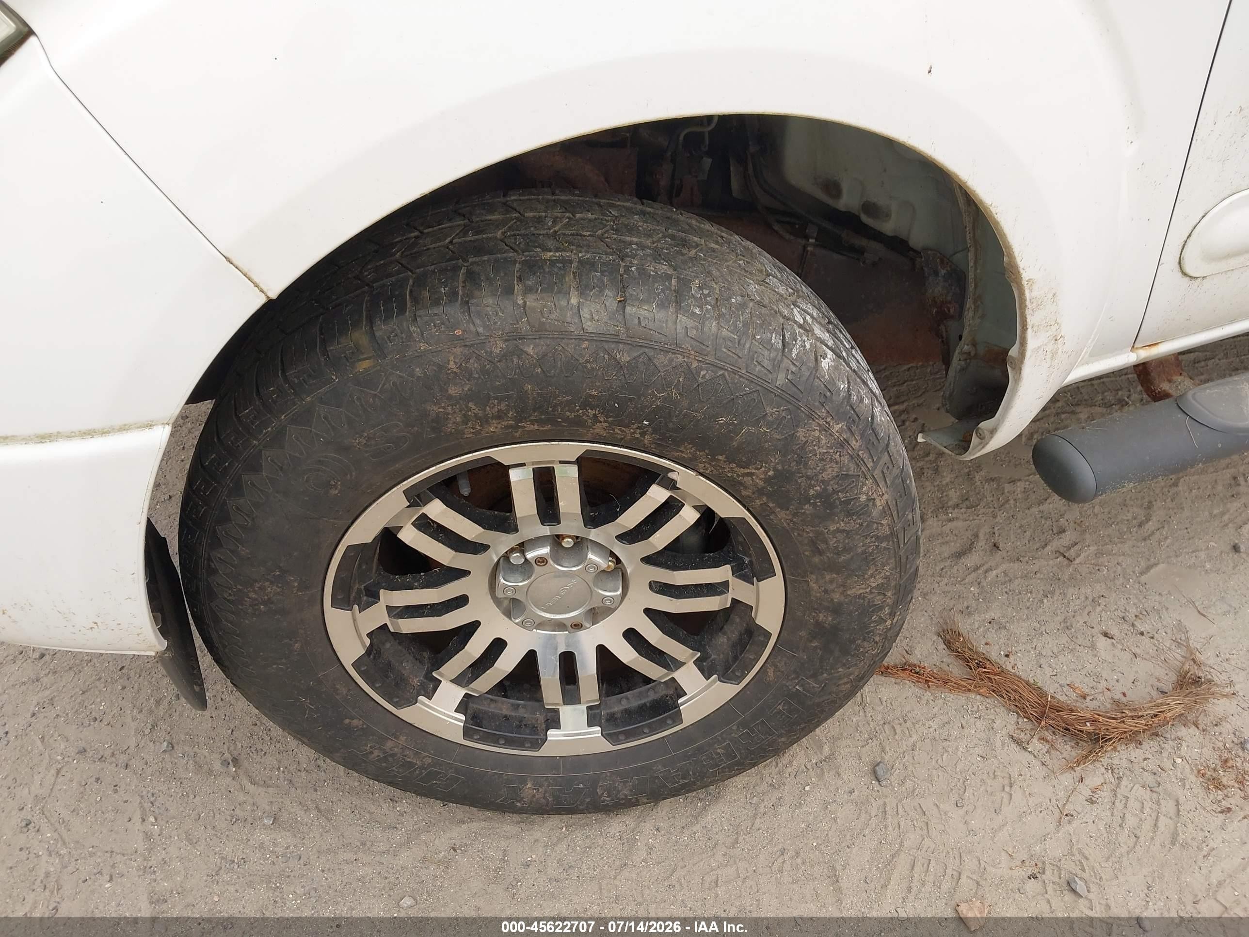 2008 Nissan Frontier Le White vin: 1N6AD09W98C423196