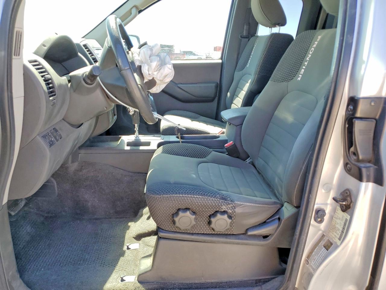 2014 Nissan Frontier Sv V6 Silver vin: 1N6AD0CU0EN746804