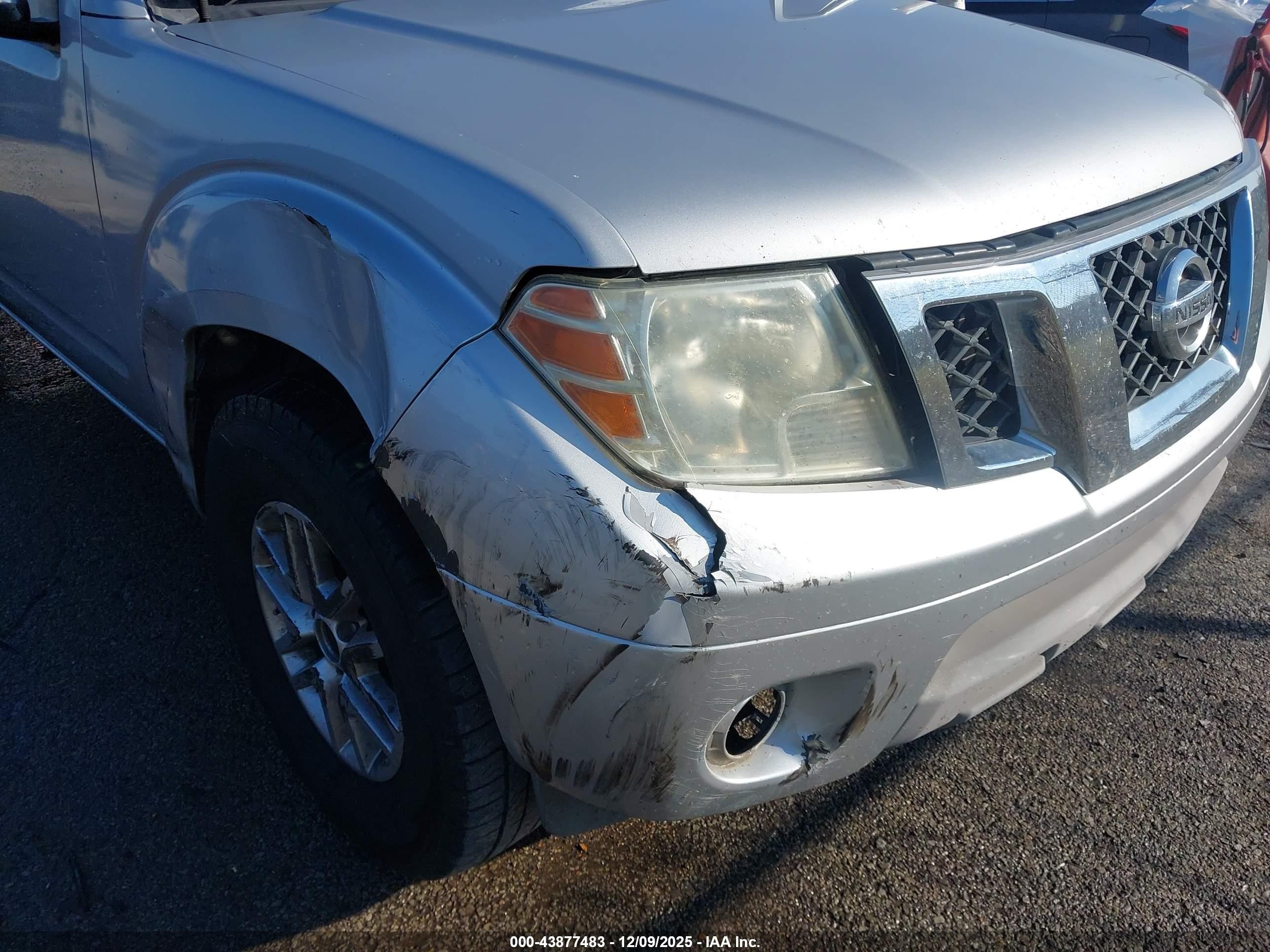 2015 Nissan Frontier Sv Silver vin: 1N6AD0CU1FN713408