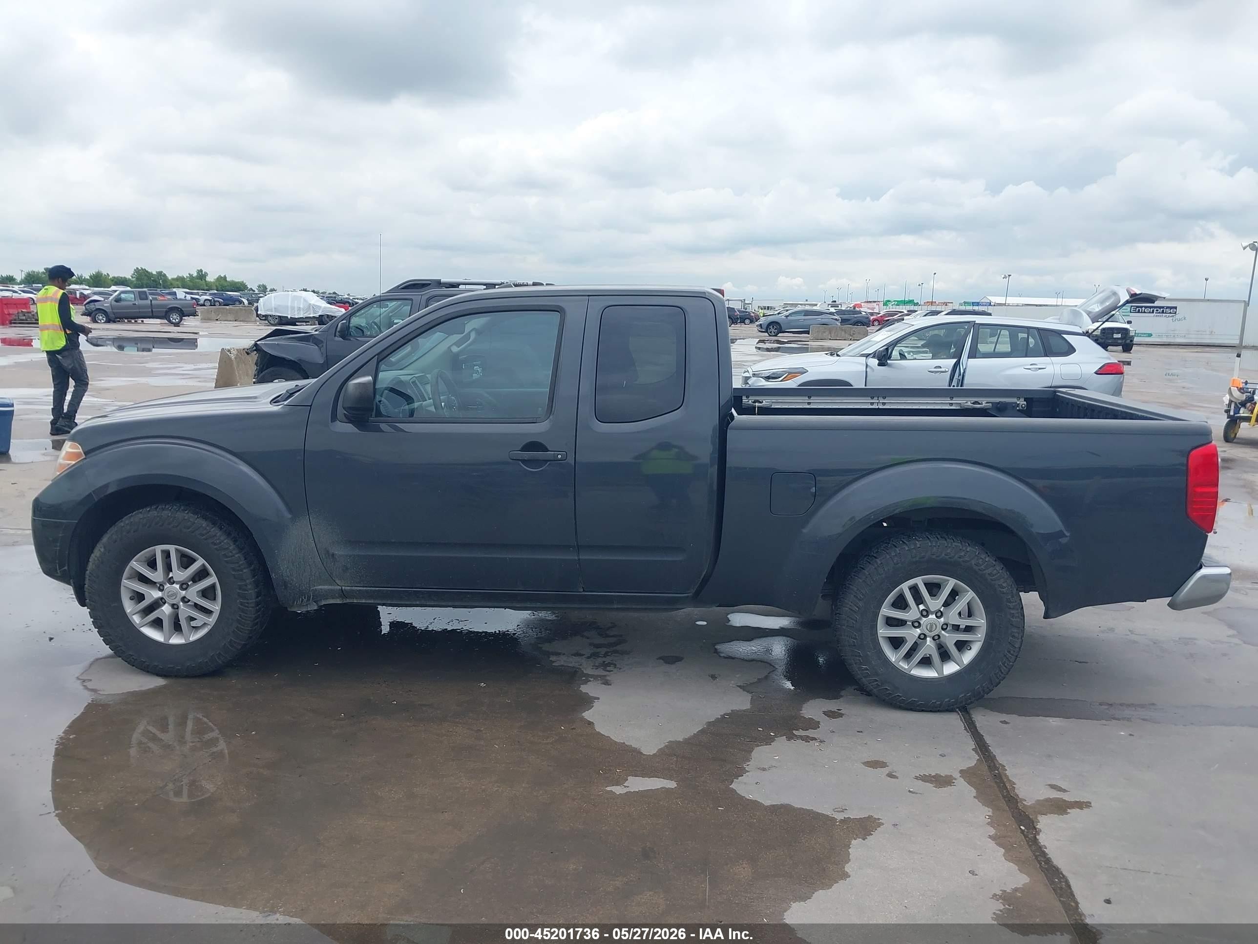 2015 Nissan Frontier Desert Runner/sv Gray vin: 1N6AD0CU3FN751450