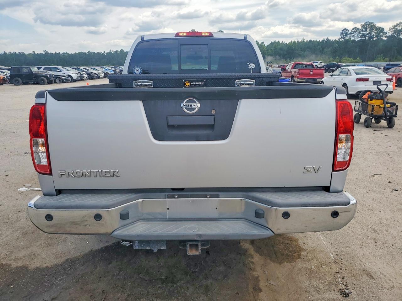 2015 Nissan Frontier Sv V6 Silver vin: 1N6AD0CU4FN701768