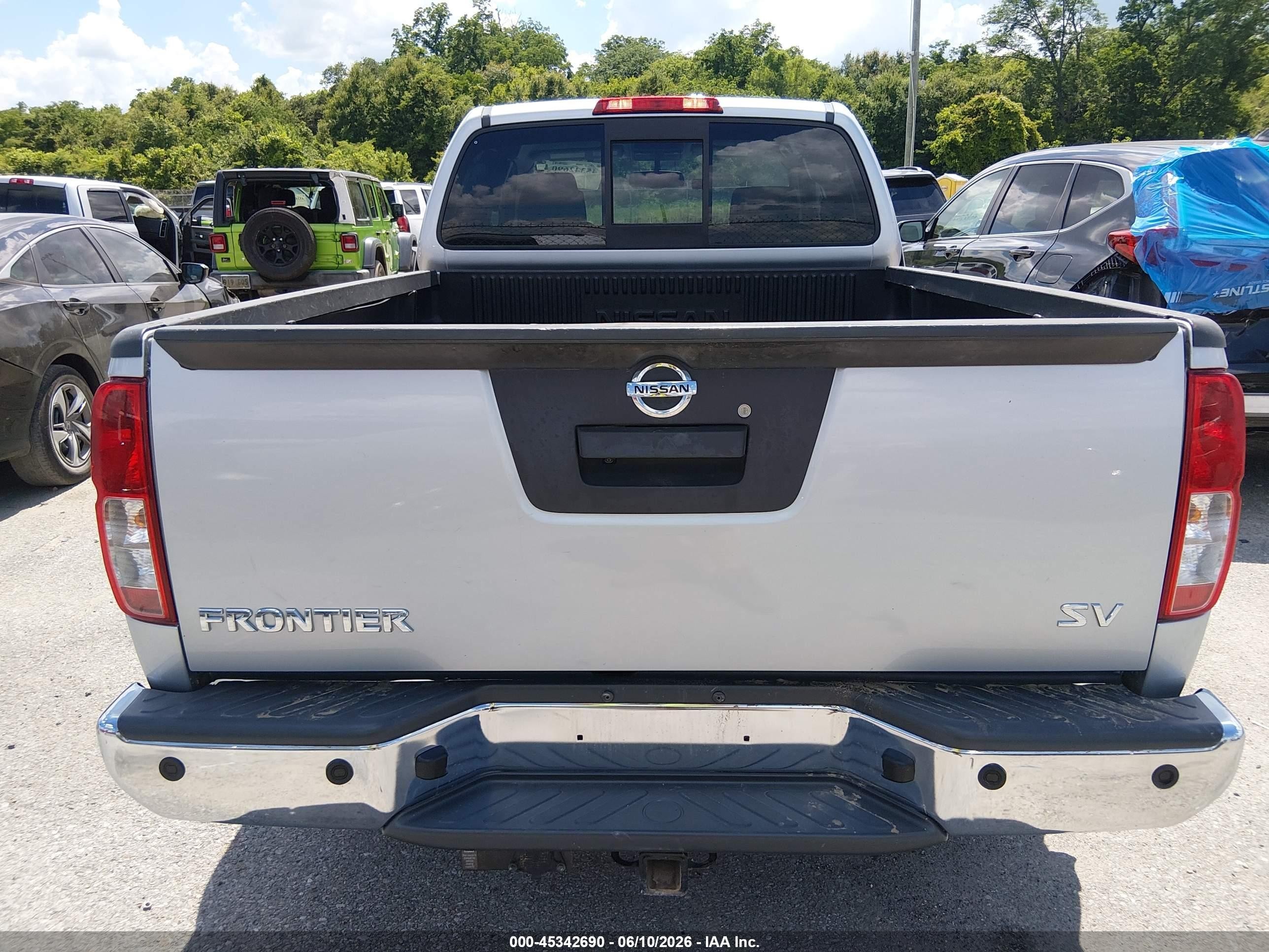 2014 Nissan Frontier Sv Silver vin: 1N6AD0CU7EN716652
