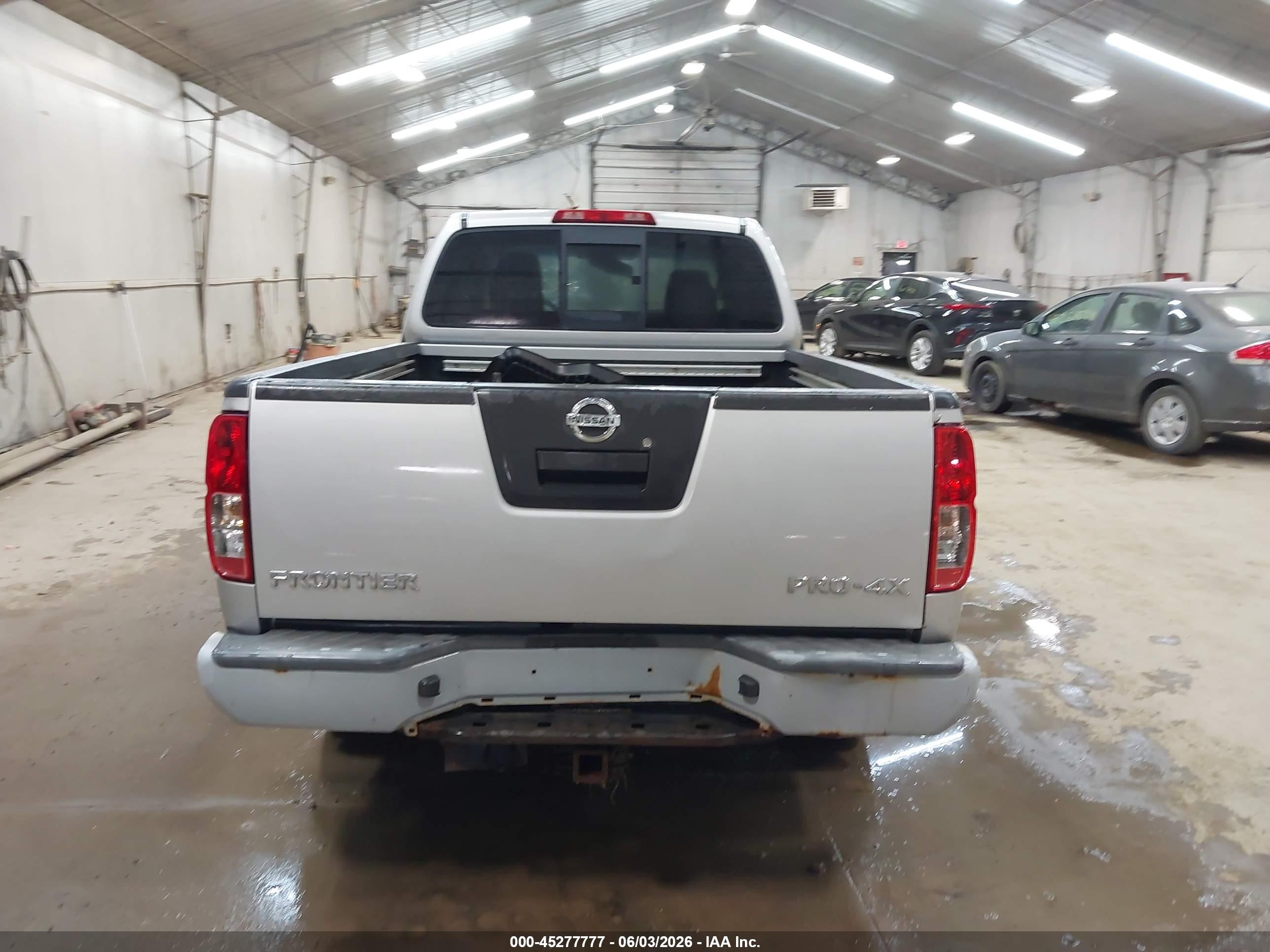 2012 Nissan Frontier Pro-4x Серебряный vin: 1N6AD0CW2CC416124