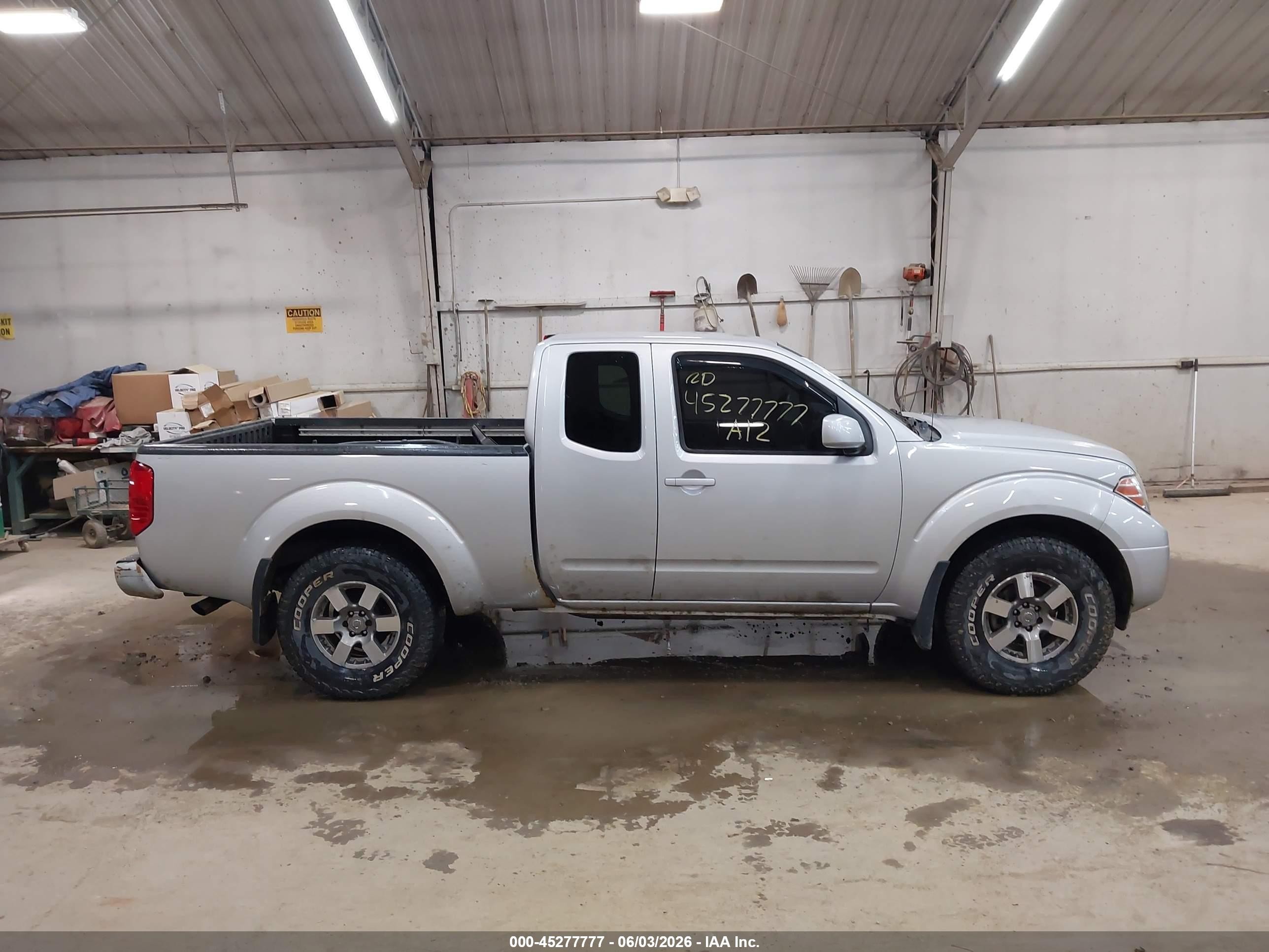 2012 Nissan Frontier Pro-4x Серебряный vin: 1N6AD0CW2CC416124