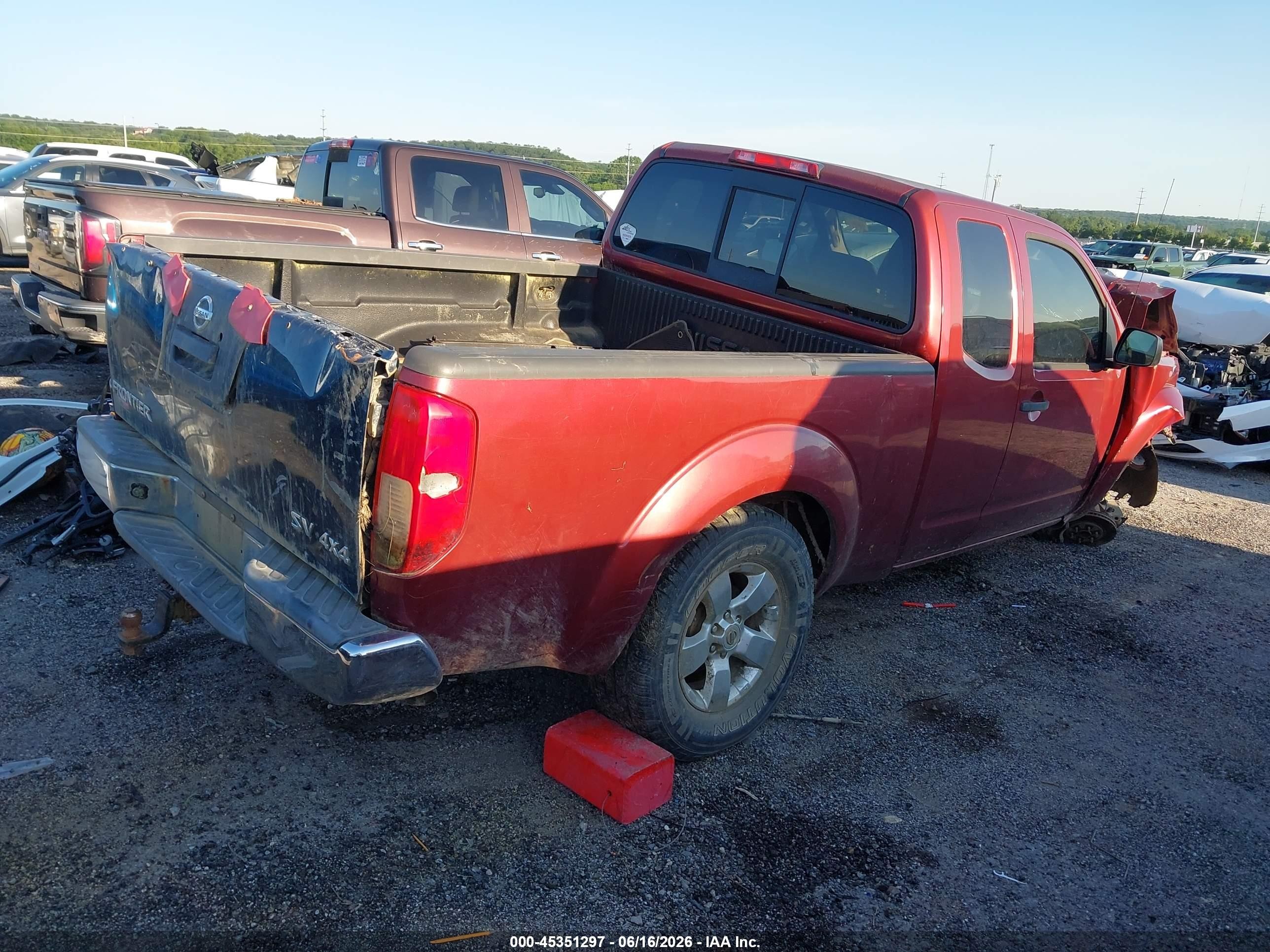 2013 Nissan Frontier Sv Maroon vin: 1N6AD0CW3DN735537