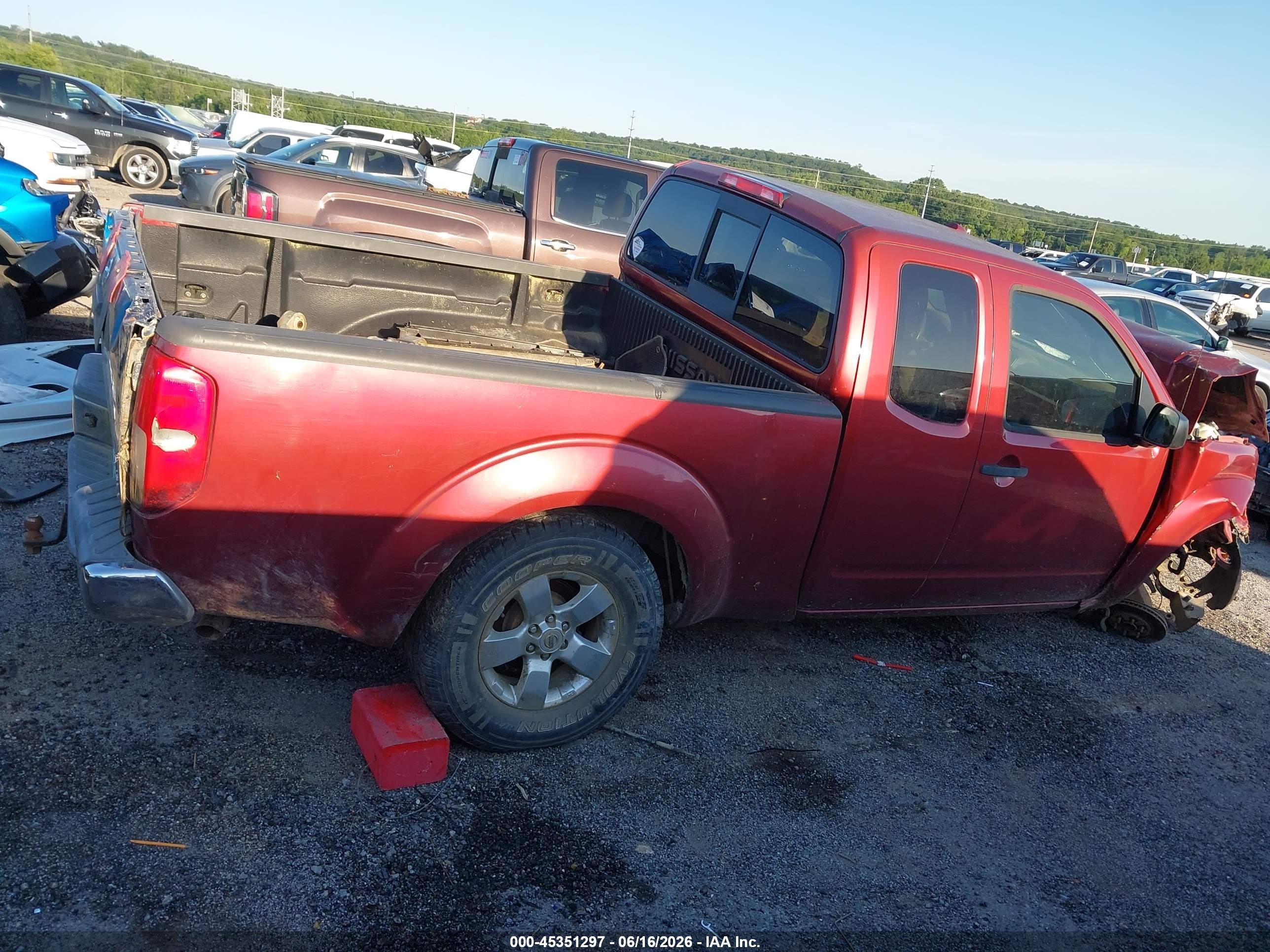 2013 Nissan Frontier Sv Maroon vin: 1N6AD0CW3DN735537
