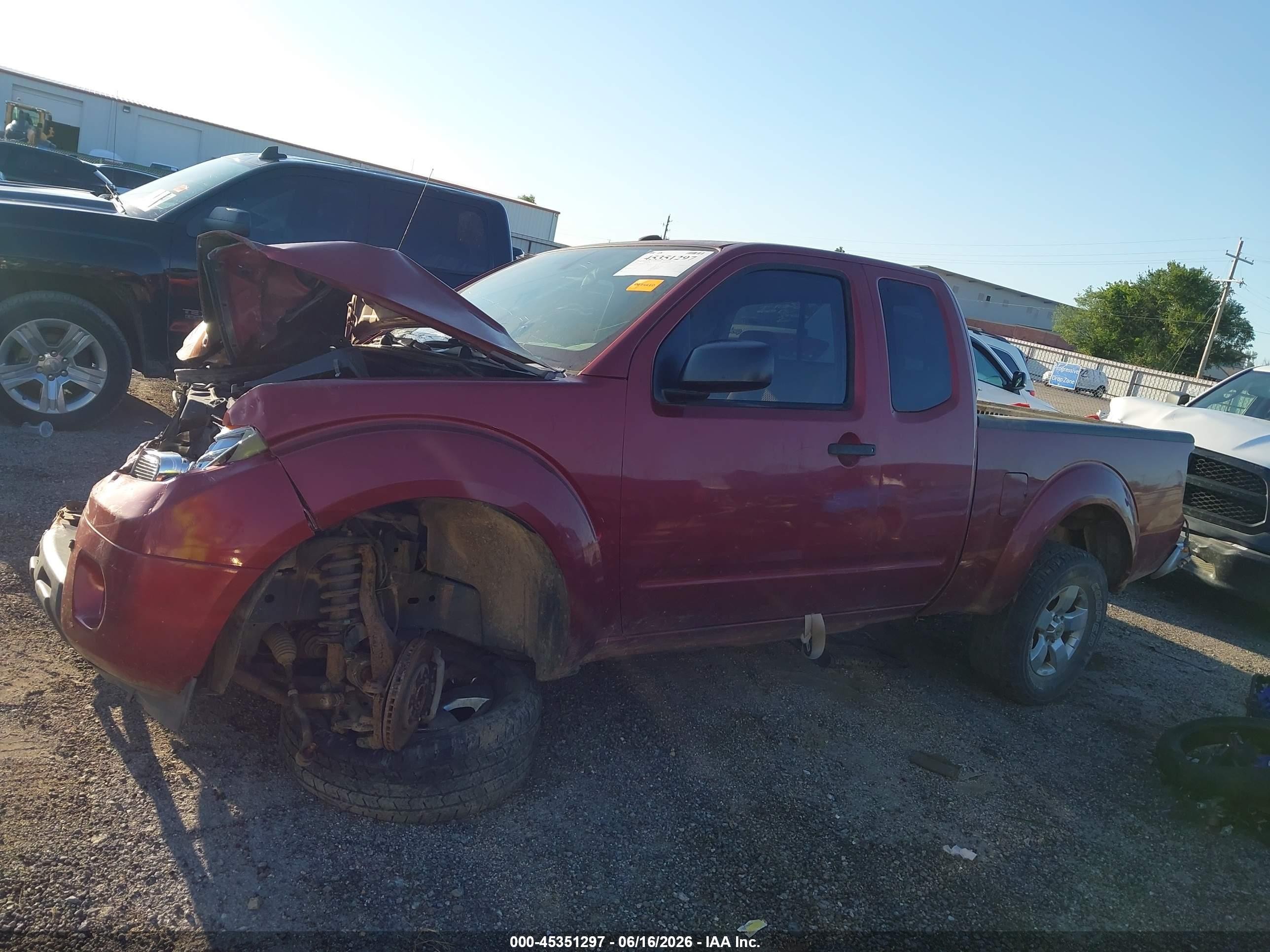 2013 Nissan Frontier Sv Maroon vin: 1N6AD0CW3DN735537