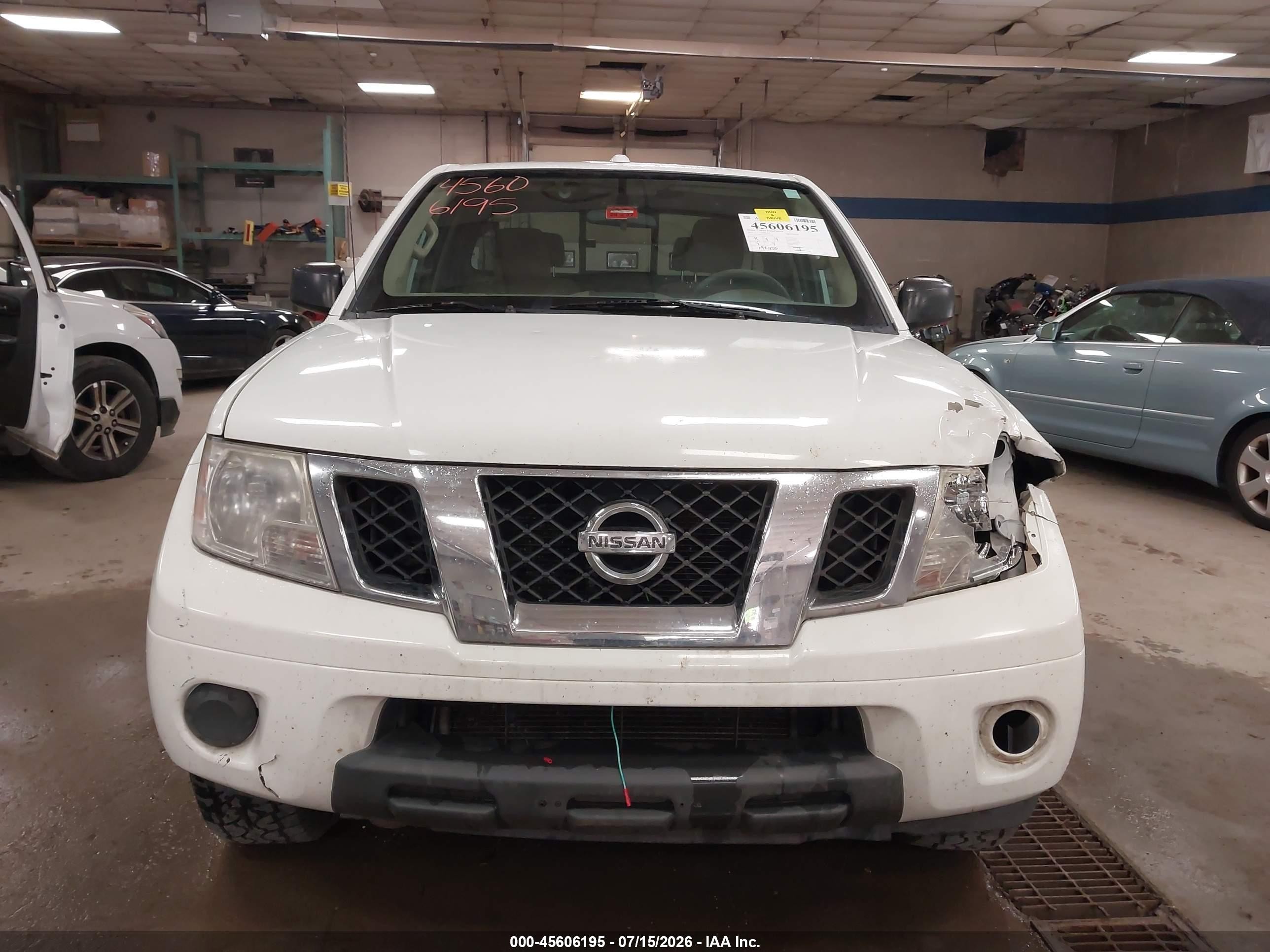 2015 Nissan Frontier Sv Белый vin: 1N6AD0CW4FN707636