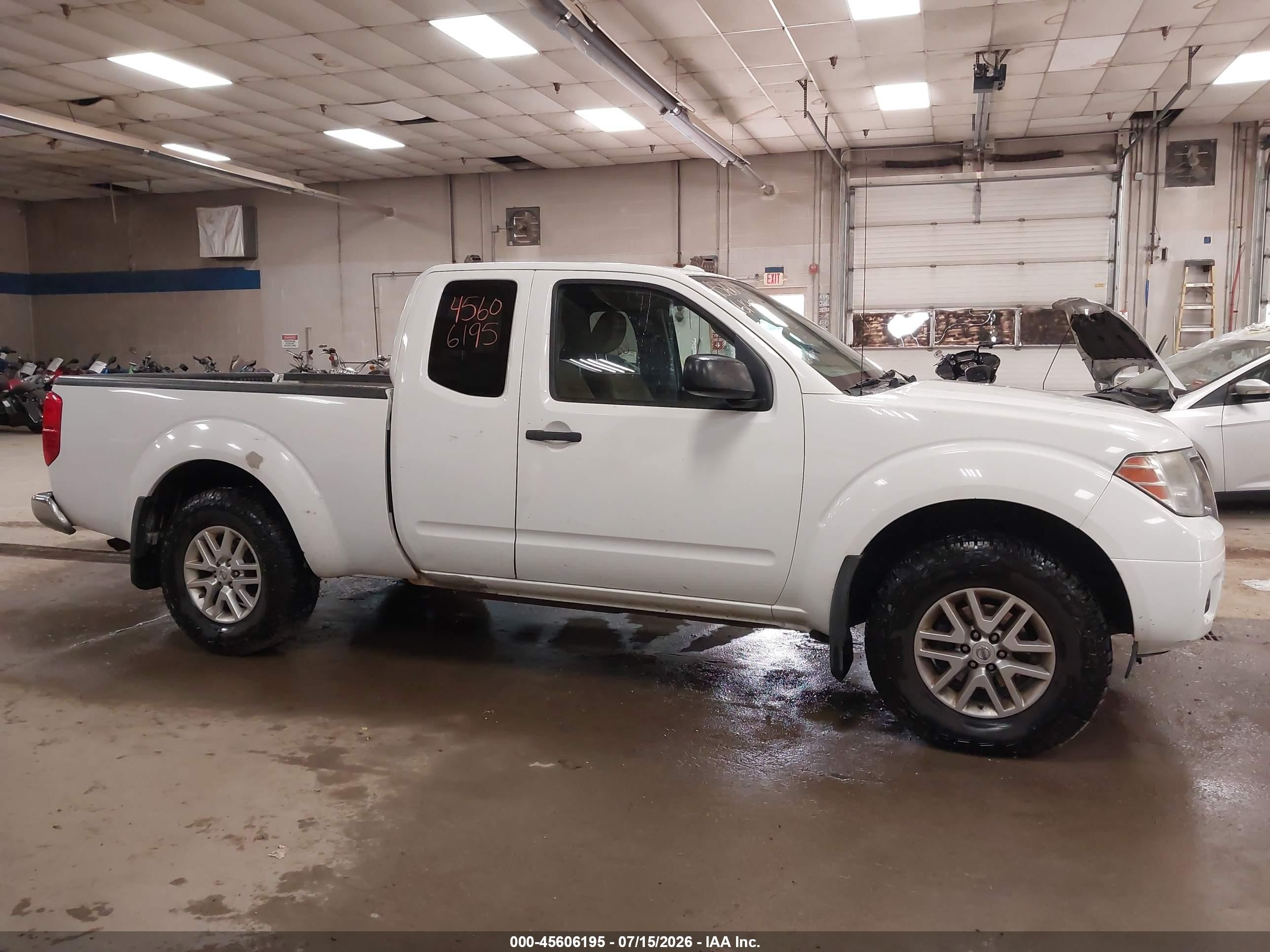 2015 Nissan Frontier Sv Белый vin: 1N6AD0CW4FN707636