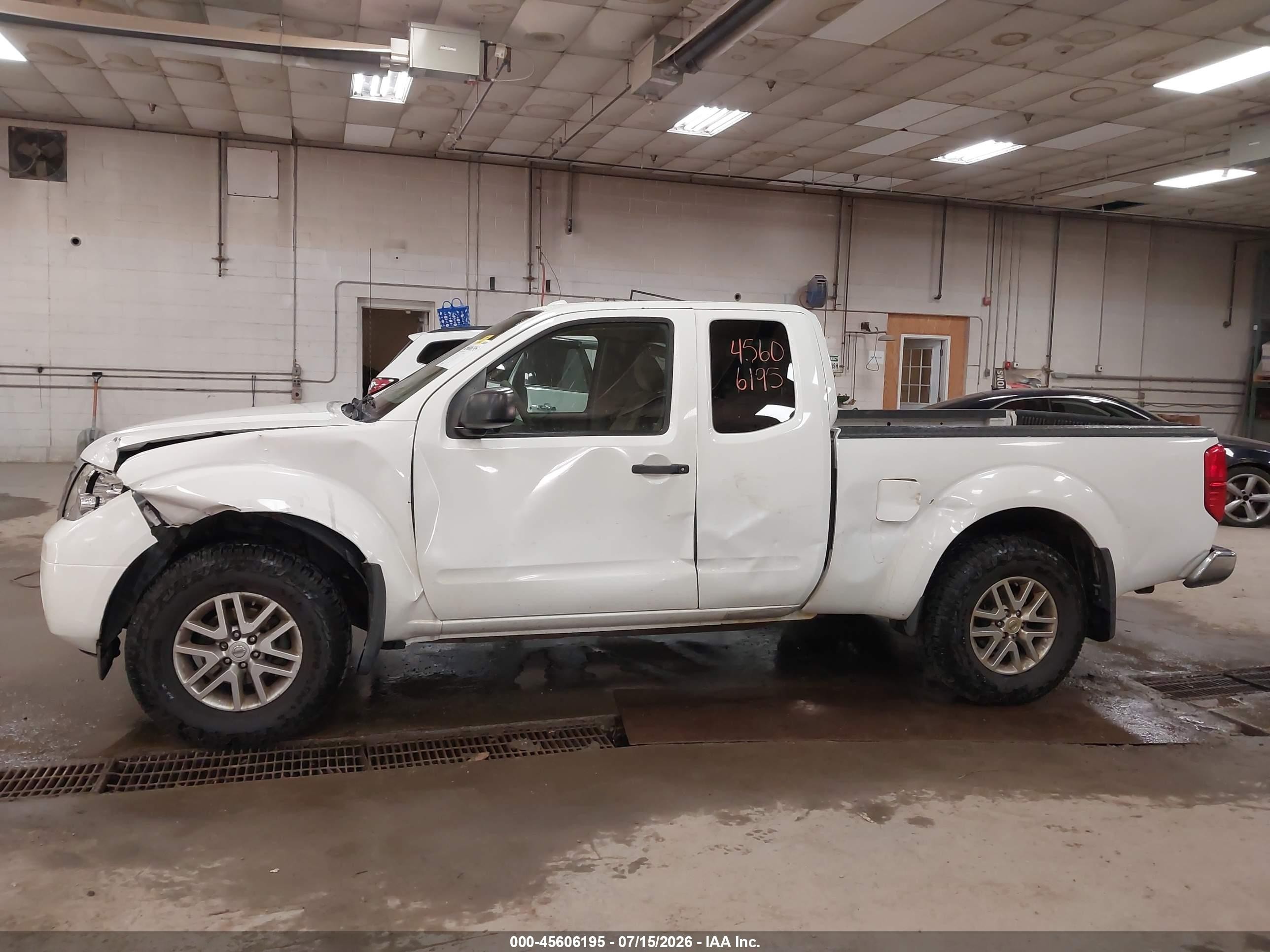 2015 Nissan Frontier Sv Белый vin: 1N6AD0CW4FN707636