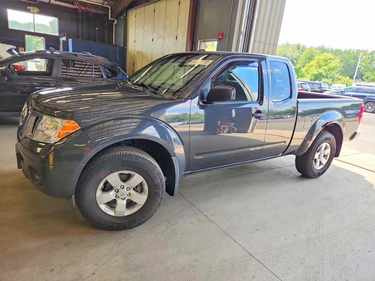 2013 Nissan Frontier Sv V6 Gray vin: 1N6AD0CW6DN730199