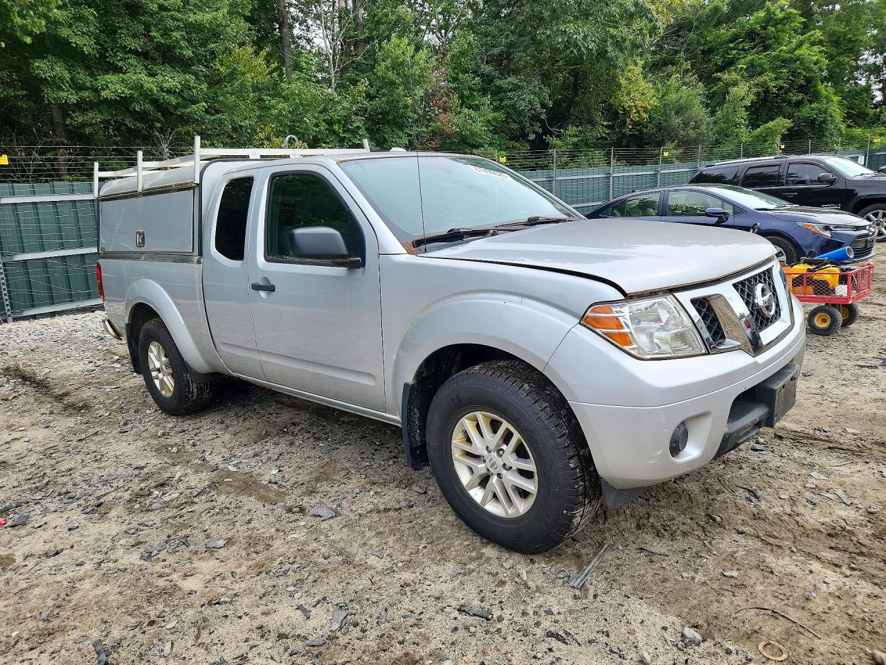 2015 Nissan Frontier Серебряный vin: 1N6AD0CW7FN708053
