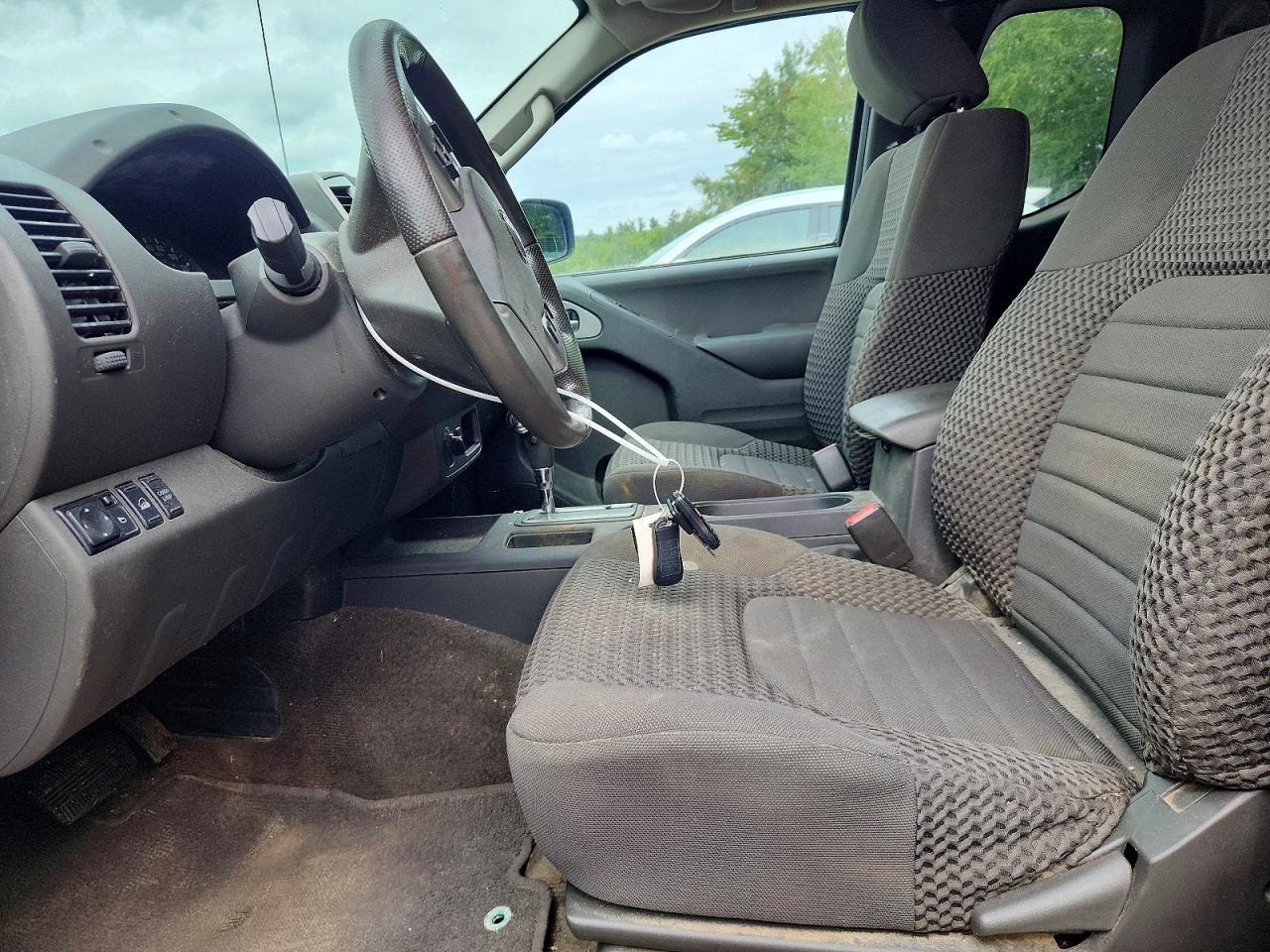 2015 Nissan Frontier Серебряный vin: 1N6AD0CW7FN708053