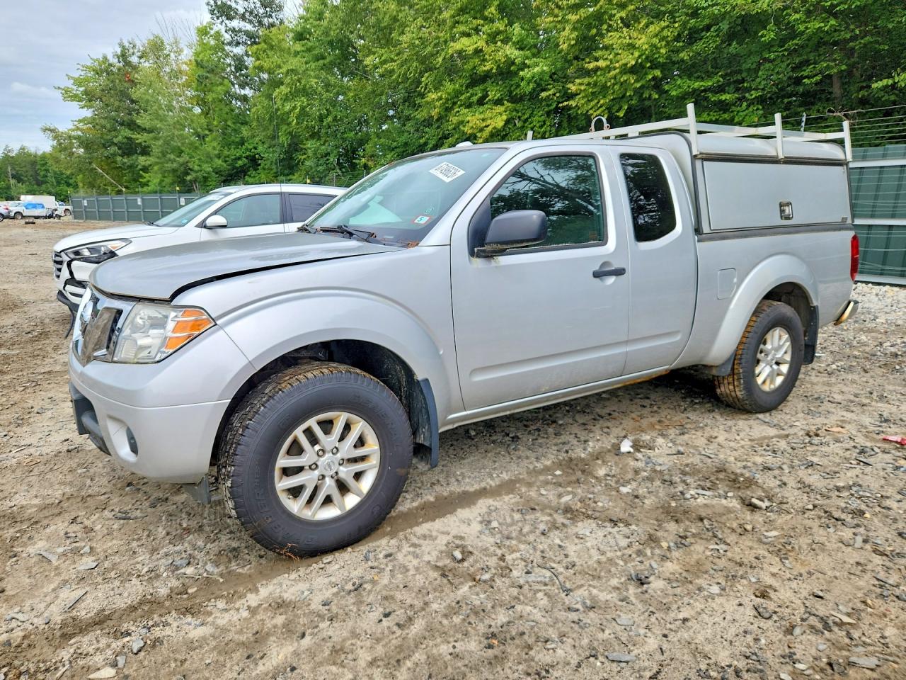 2015 Nissan Frontier Silver vin: 1N6AD0CW7FN708053