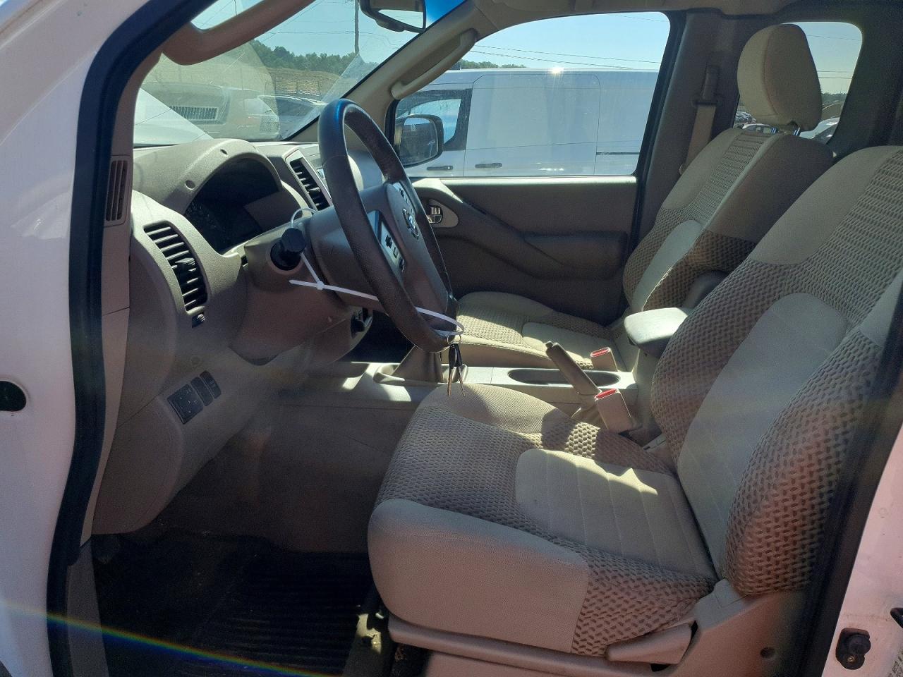 2011 Nissan Frontier Sv V6 White vin: 1N6AD0CW9BC441911