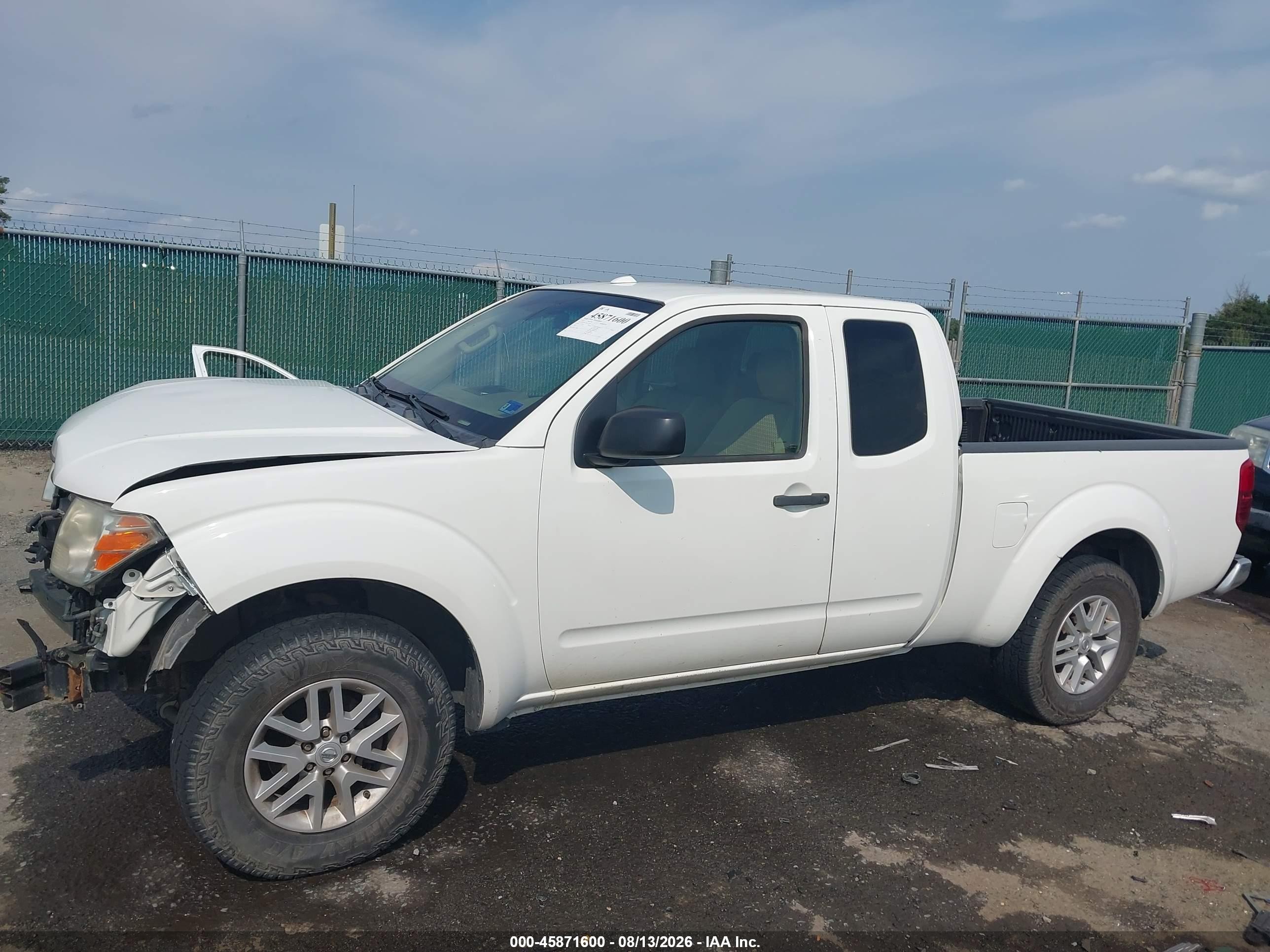 2015 Nissan Frontier Pro-4x/sv Белый vin: 1N6AD0CW9FN757349