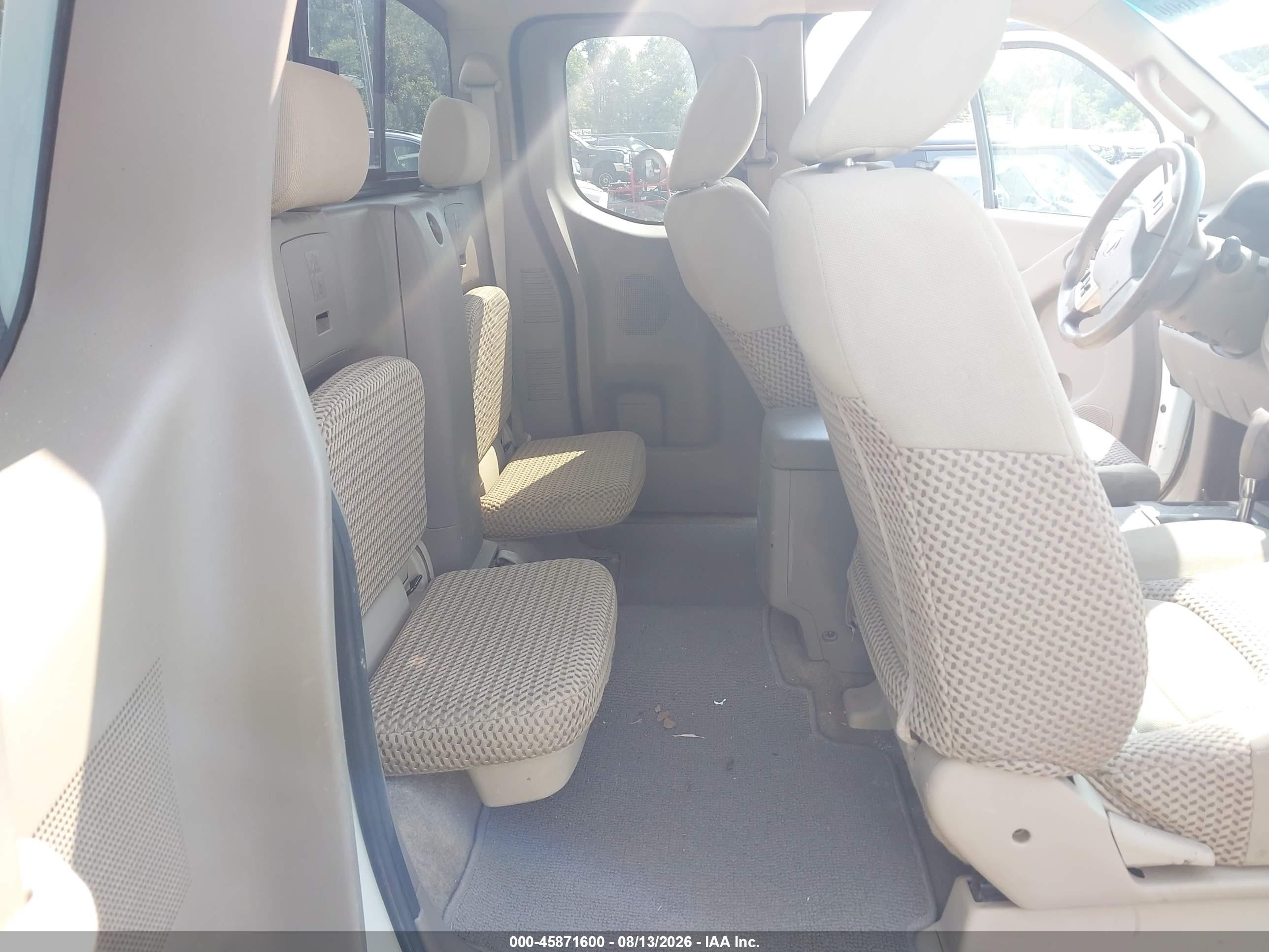 2015 Nissan Frontier Pro-4x/sv Белый vin: 1N6AD0CW9FN757349