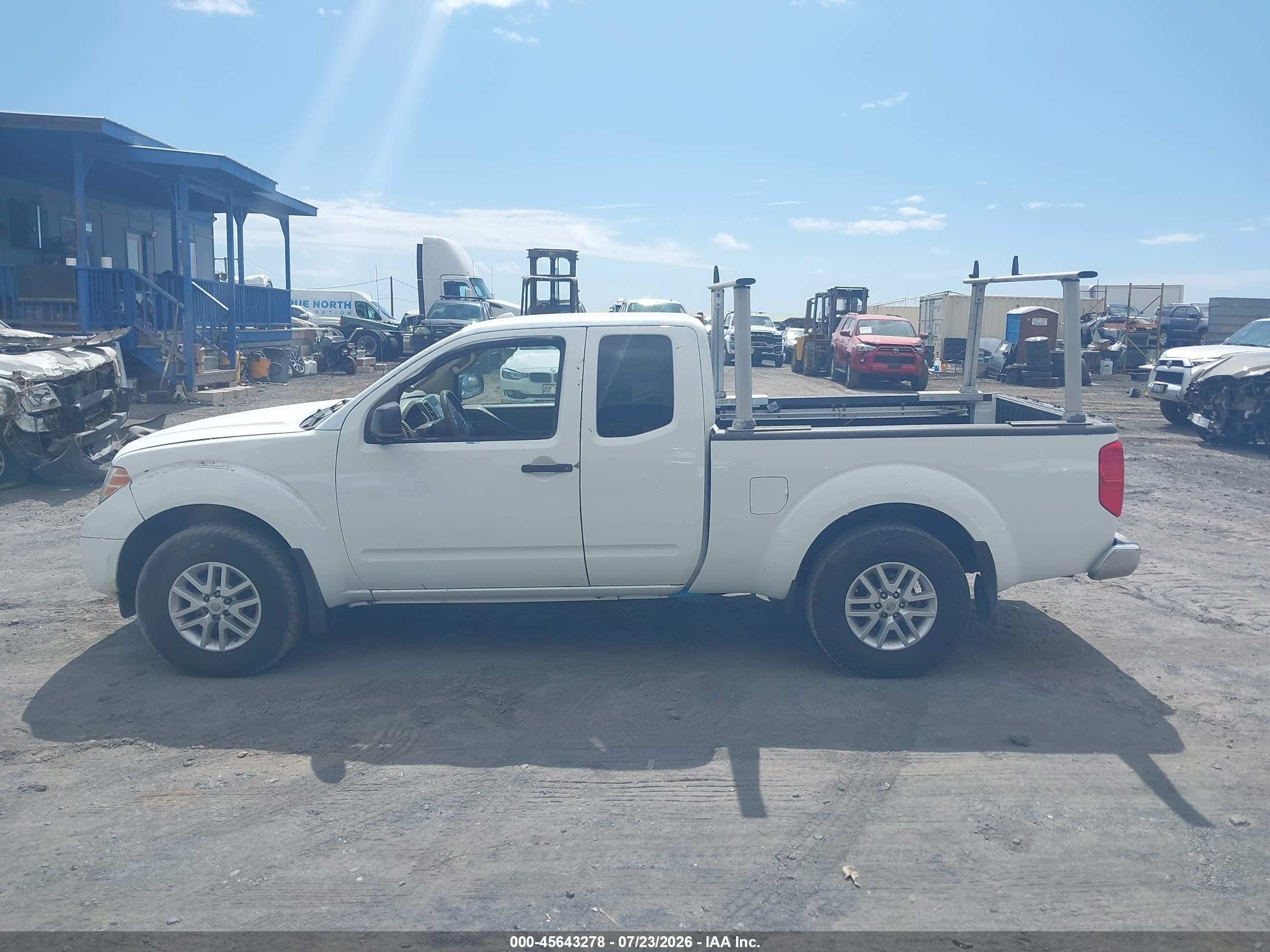 2015 Nissan Frontier Sv White vin: 1N6AD0CWXFN756601