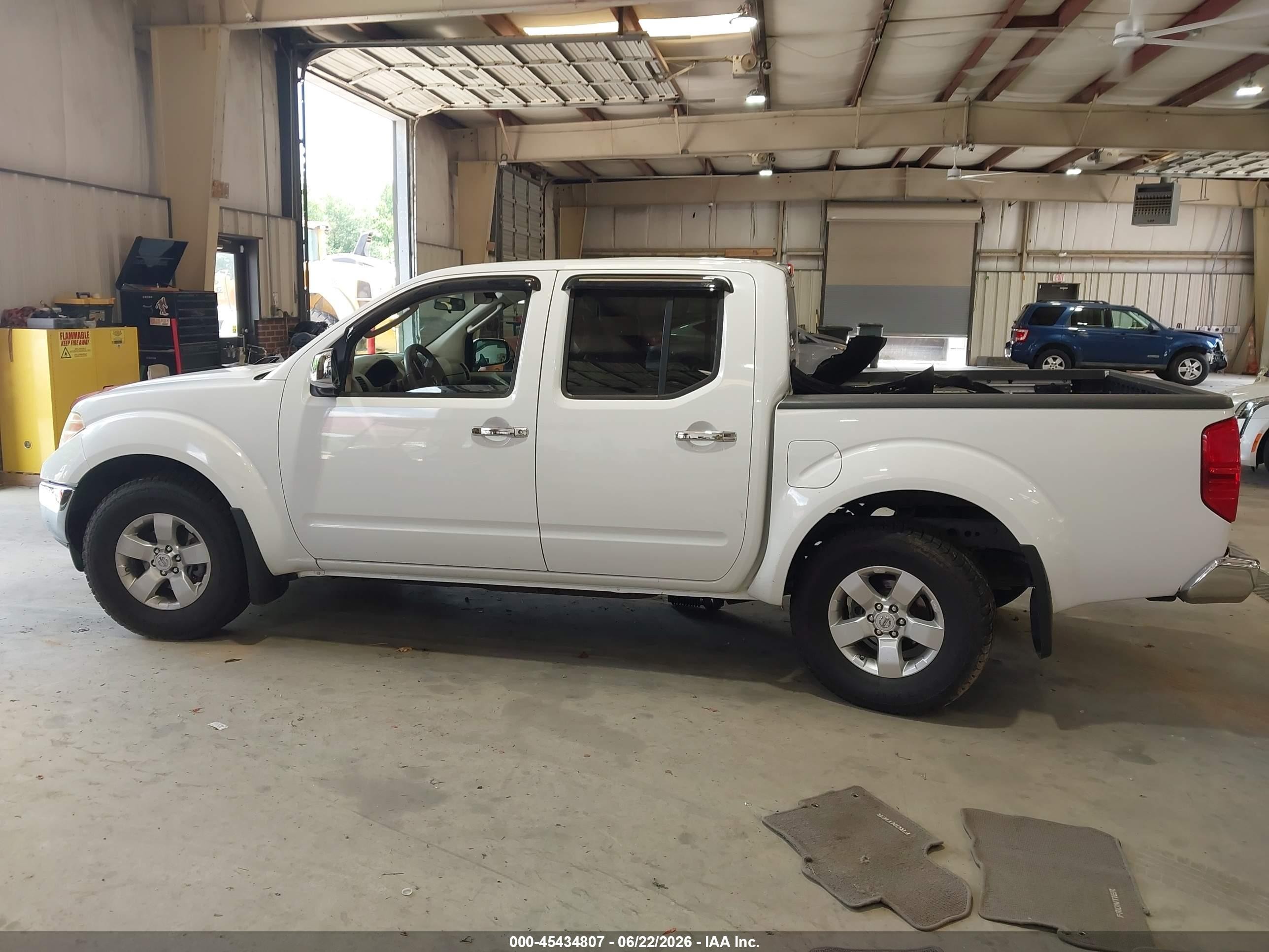 2010 Nissan Frontier Se White vin: 1N6AD0ER0AC425280