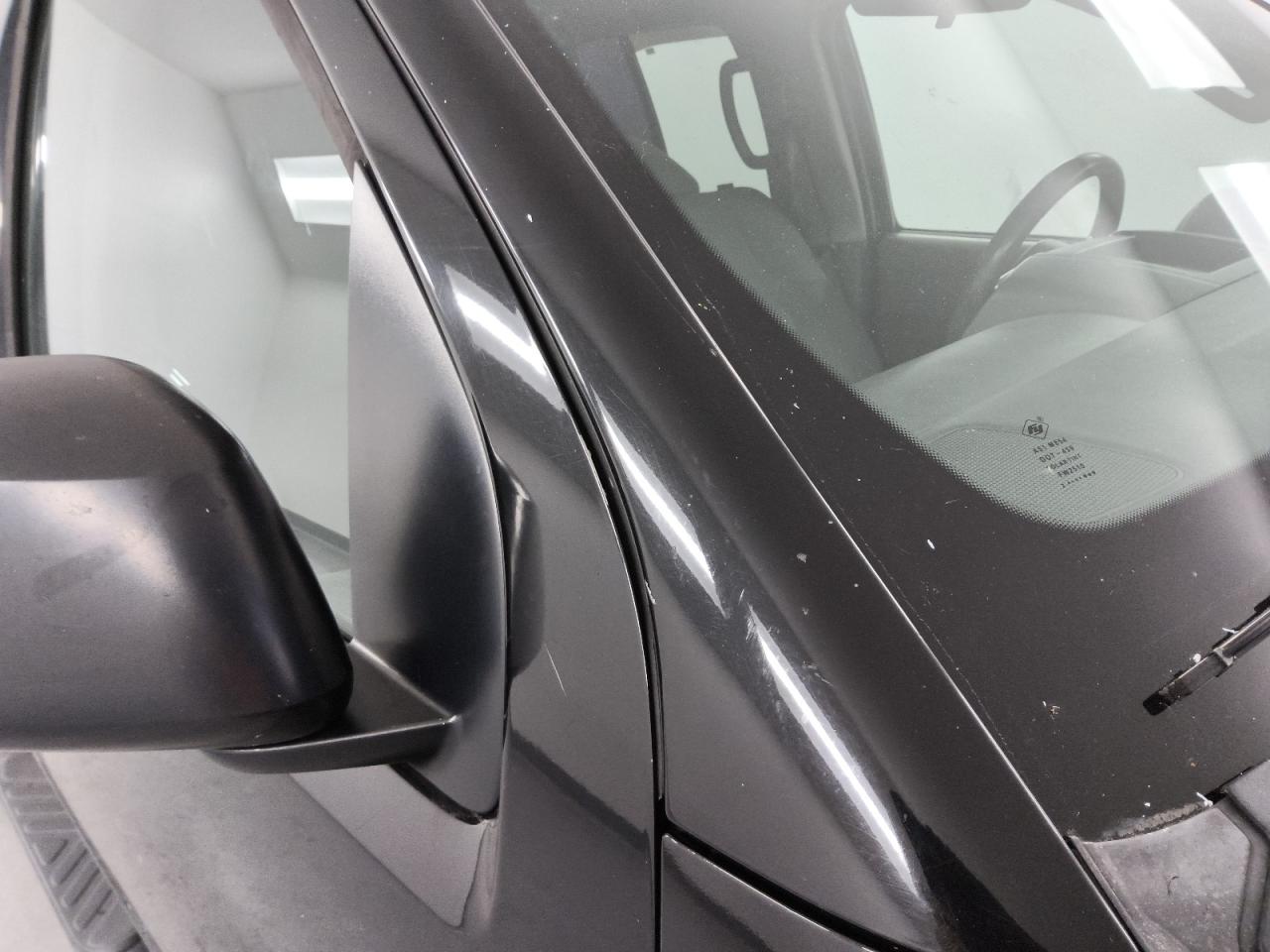 2013 Nissan Frontier S Gray vin: 1N6AD0ER0DN733249 Damage: Right Drip Rail, Heavy Scratch, 2 To 3 Inches