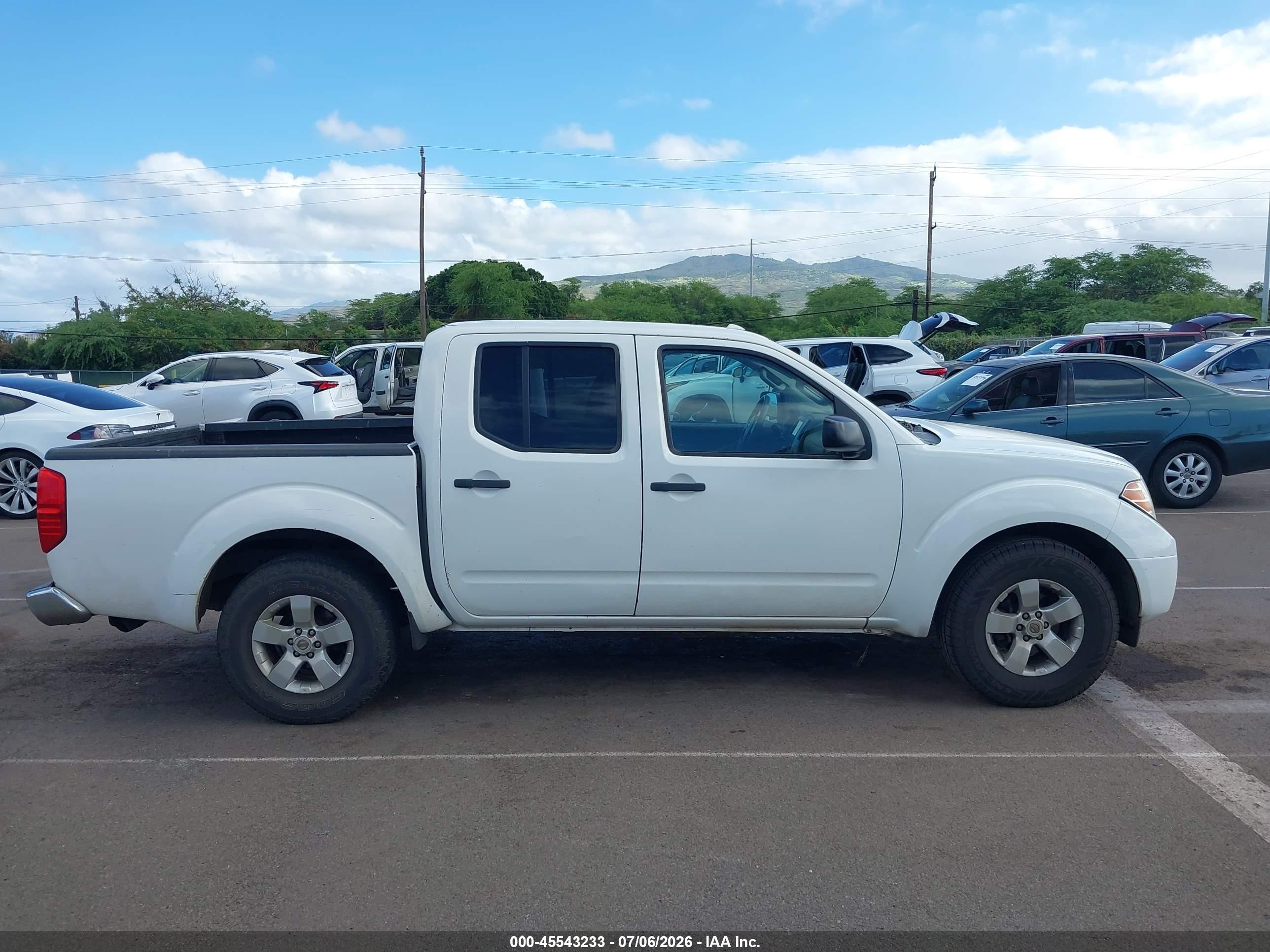 2013 Nissan Frontier Sv White vin: 1N6AD0ER0DN736846
